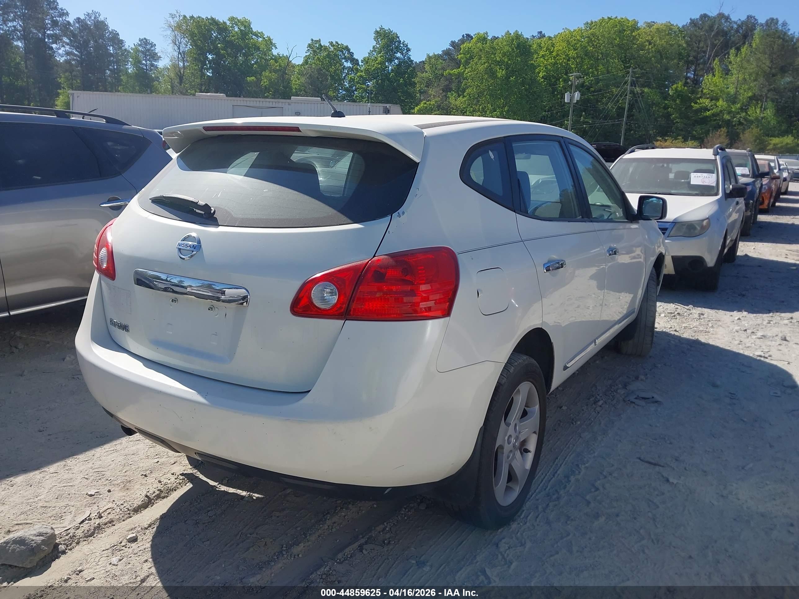NISSAN ROGUE image 4
