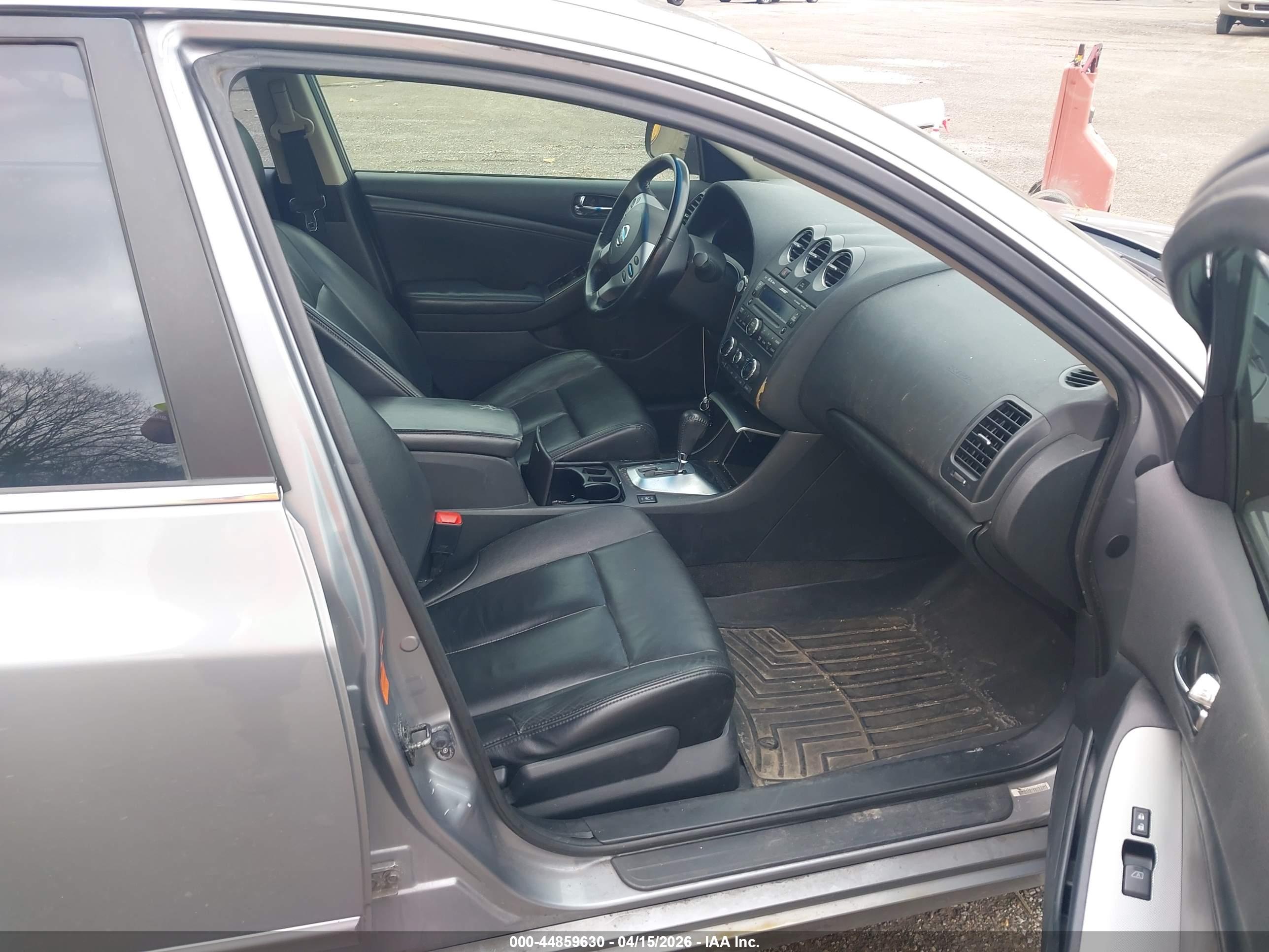 NISSAN ALTIMA image 5