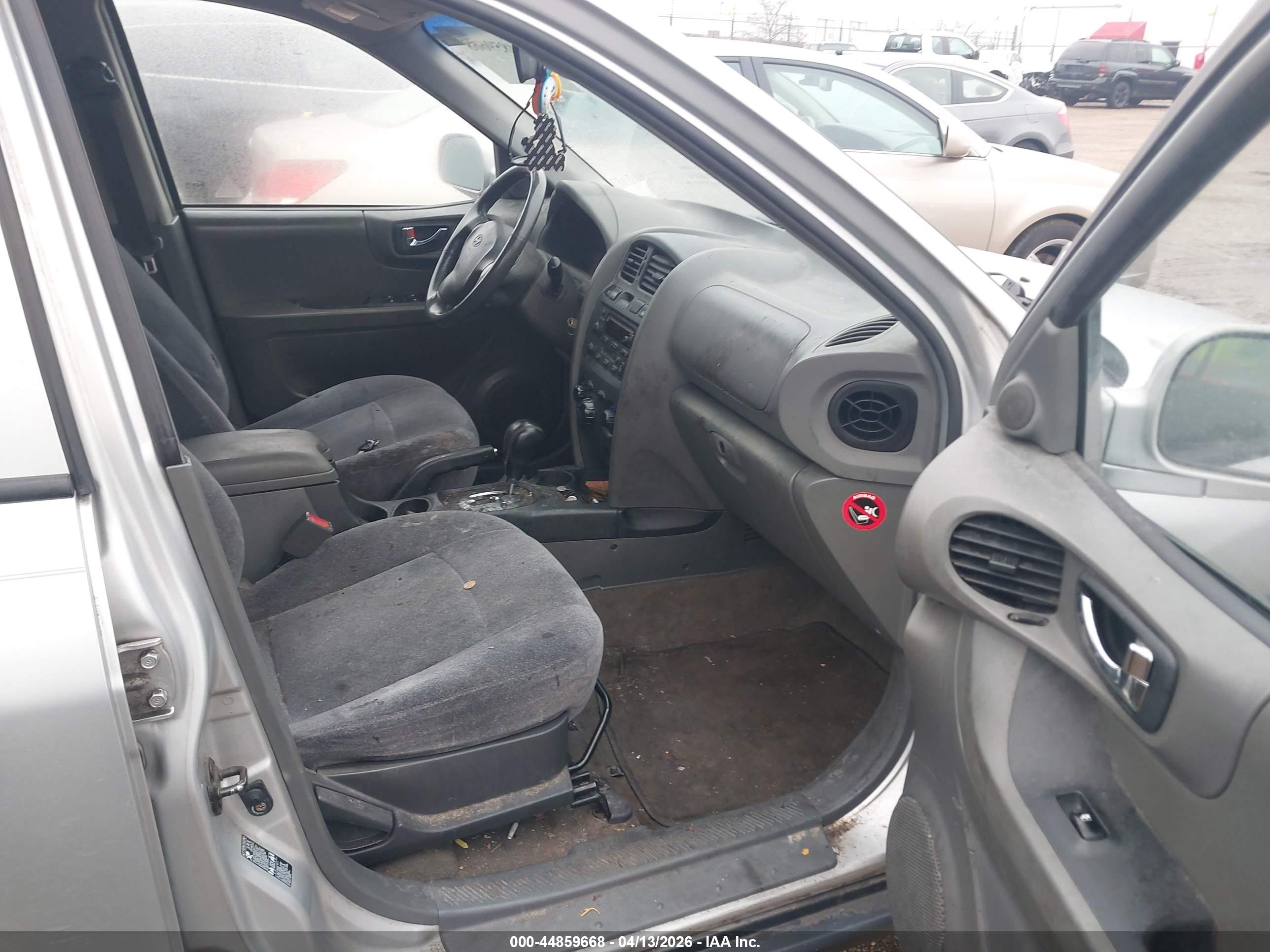 HYUNDAI SANTA image 5
