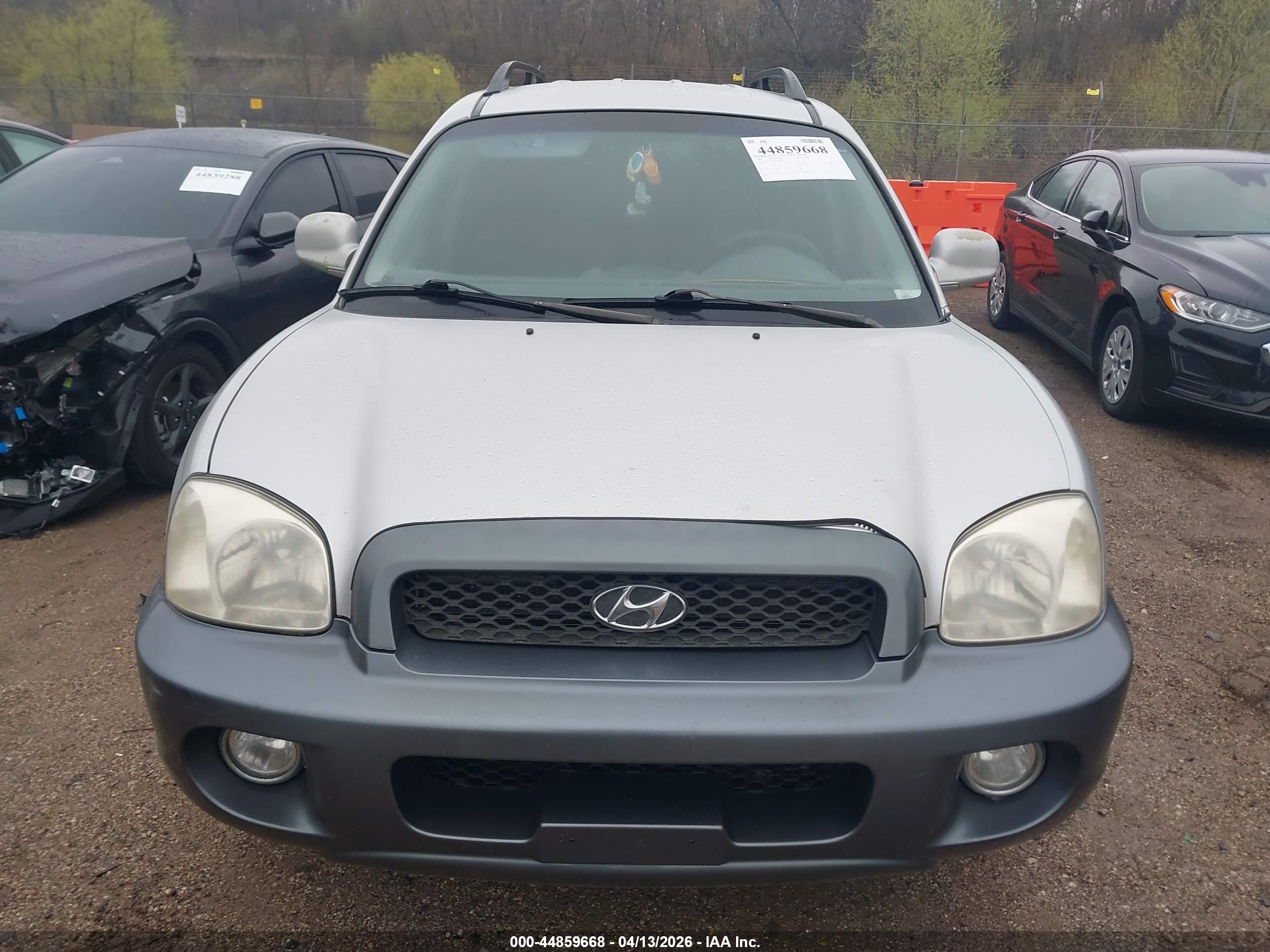 HYUNDAI SANTA image 6