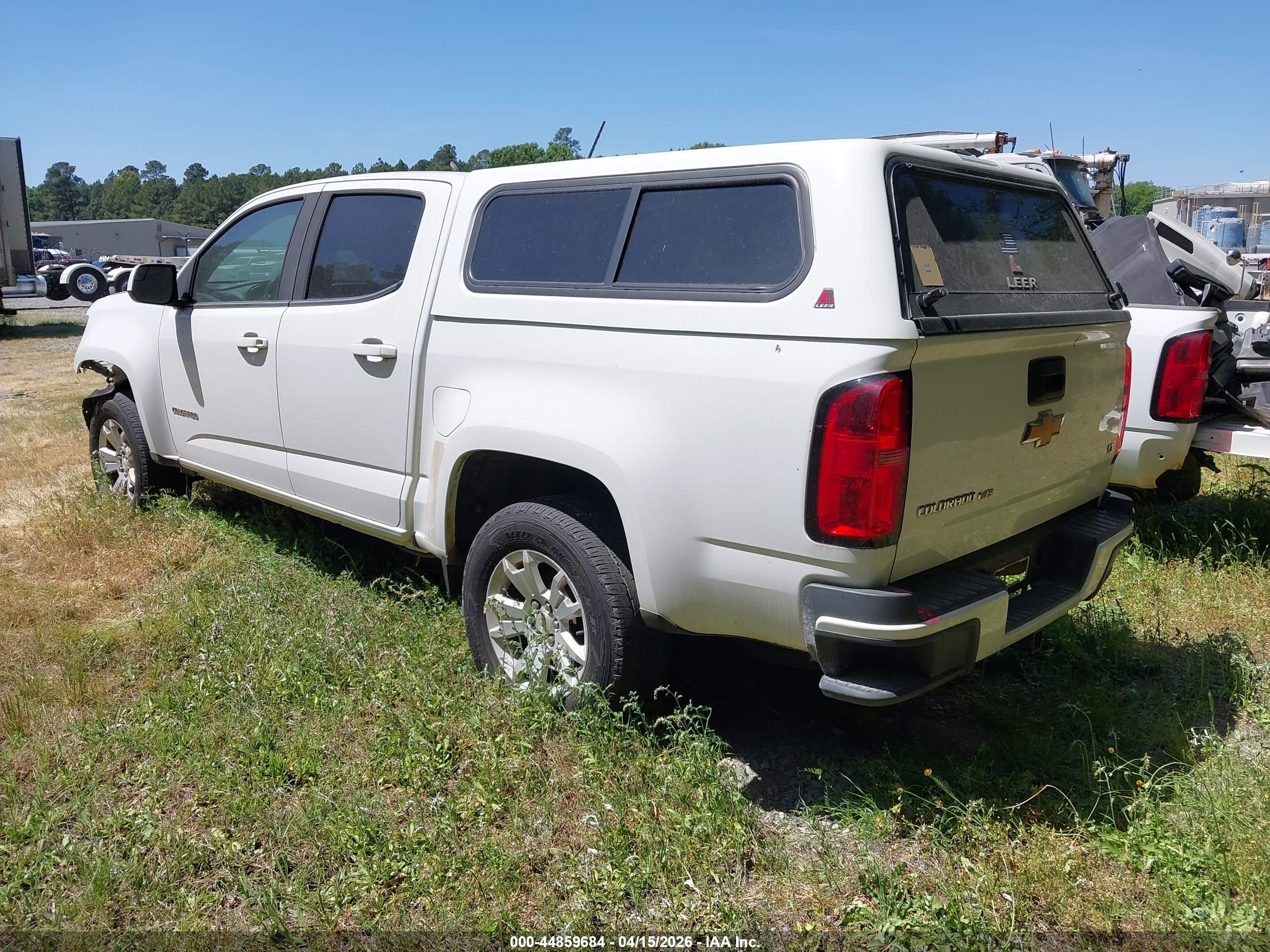 CHEVROLET COLORADO image 3
