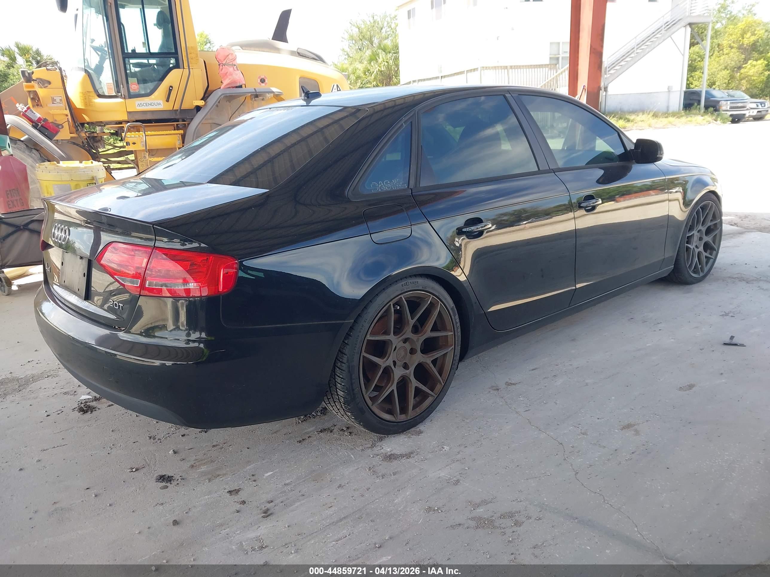 AUDI A4 image 4