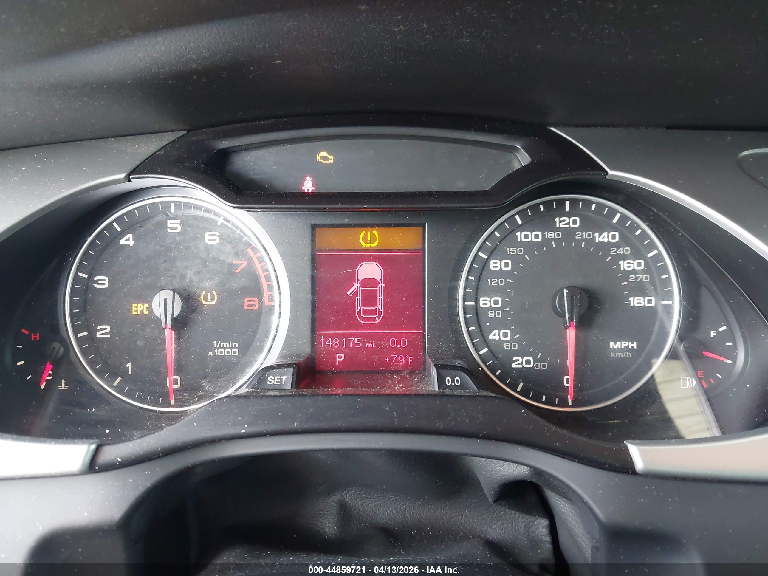 AUDI A4 image 7