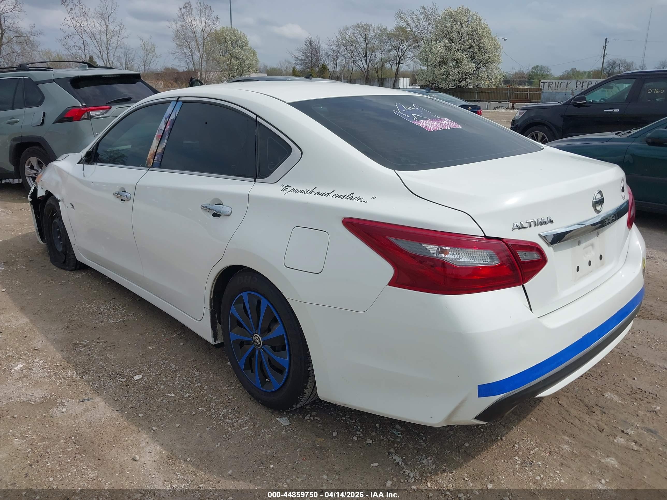 NISSAN ALTIMA image 3