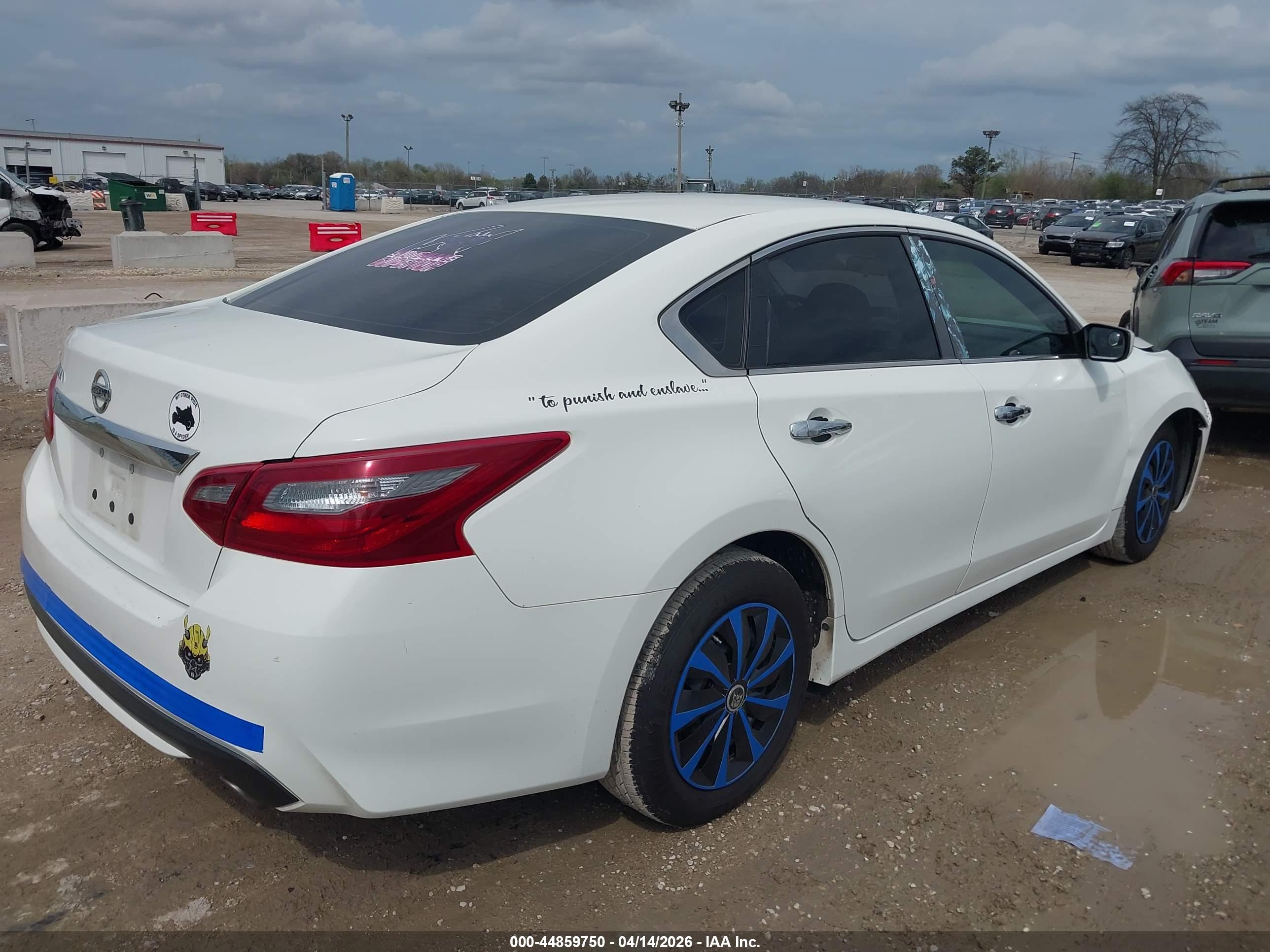 NISSAN ALTIMA image 4