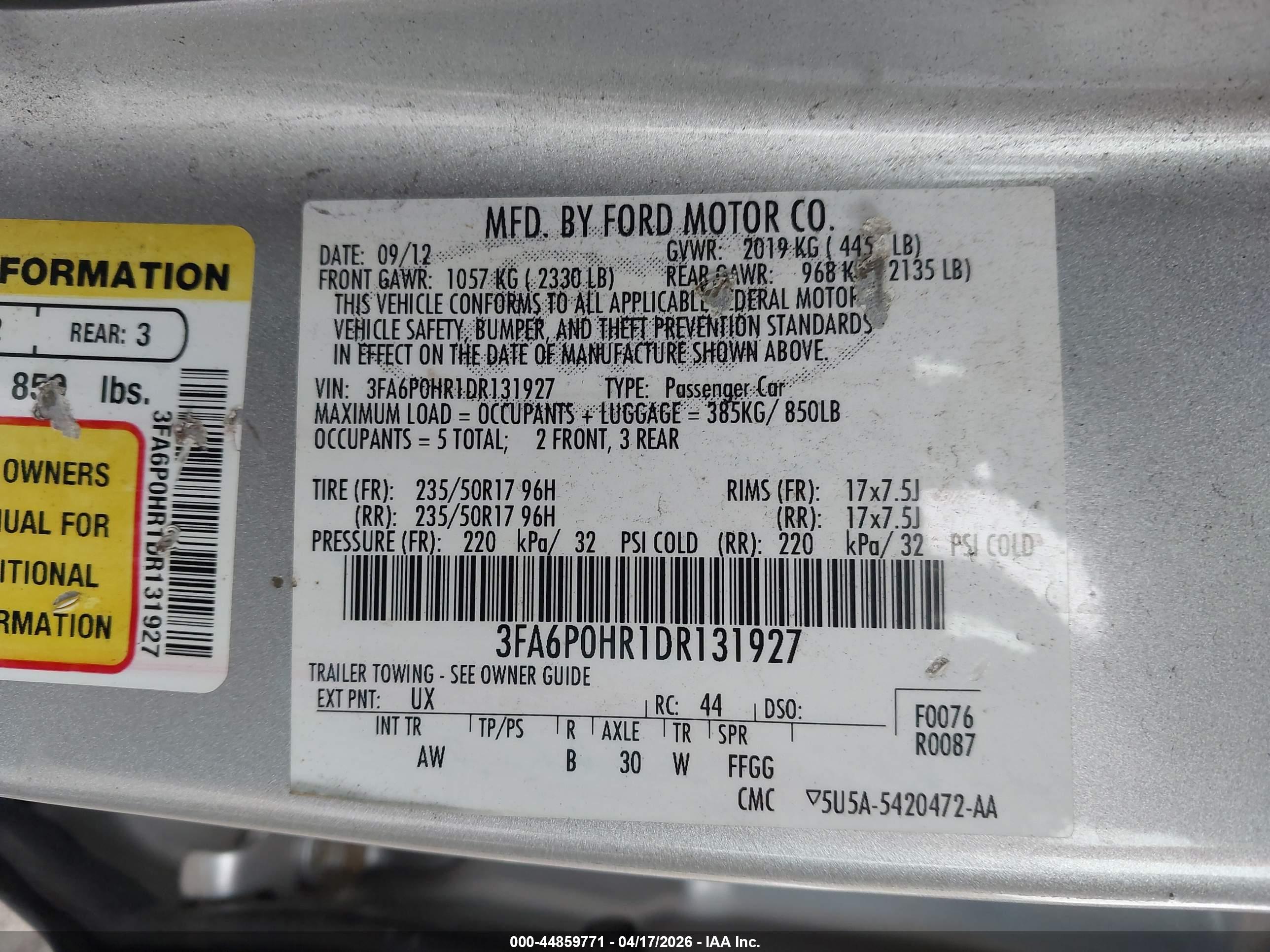 FORD FUSION image 9