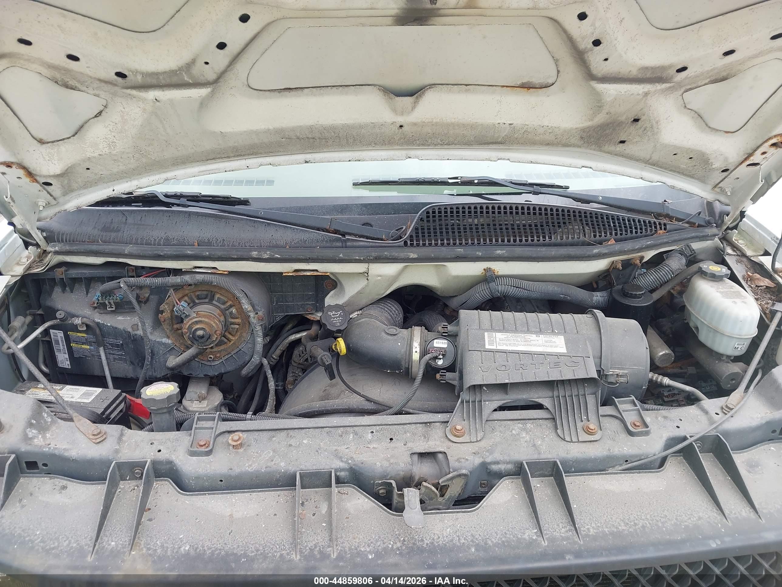 CHEVROLET EXPRESS image 10