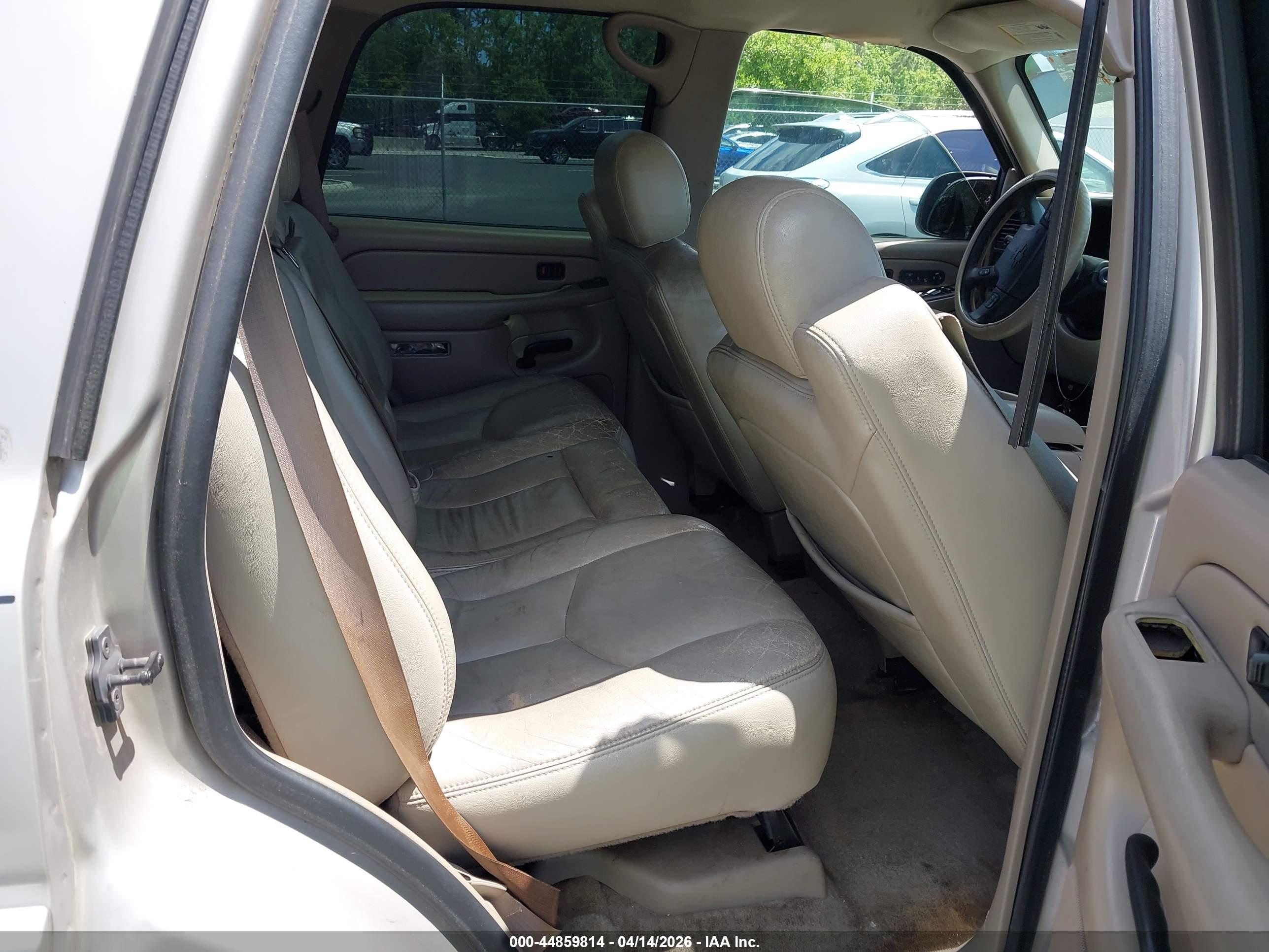 CHEVROLET TAHOE image 8