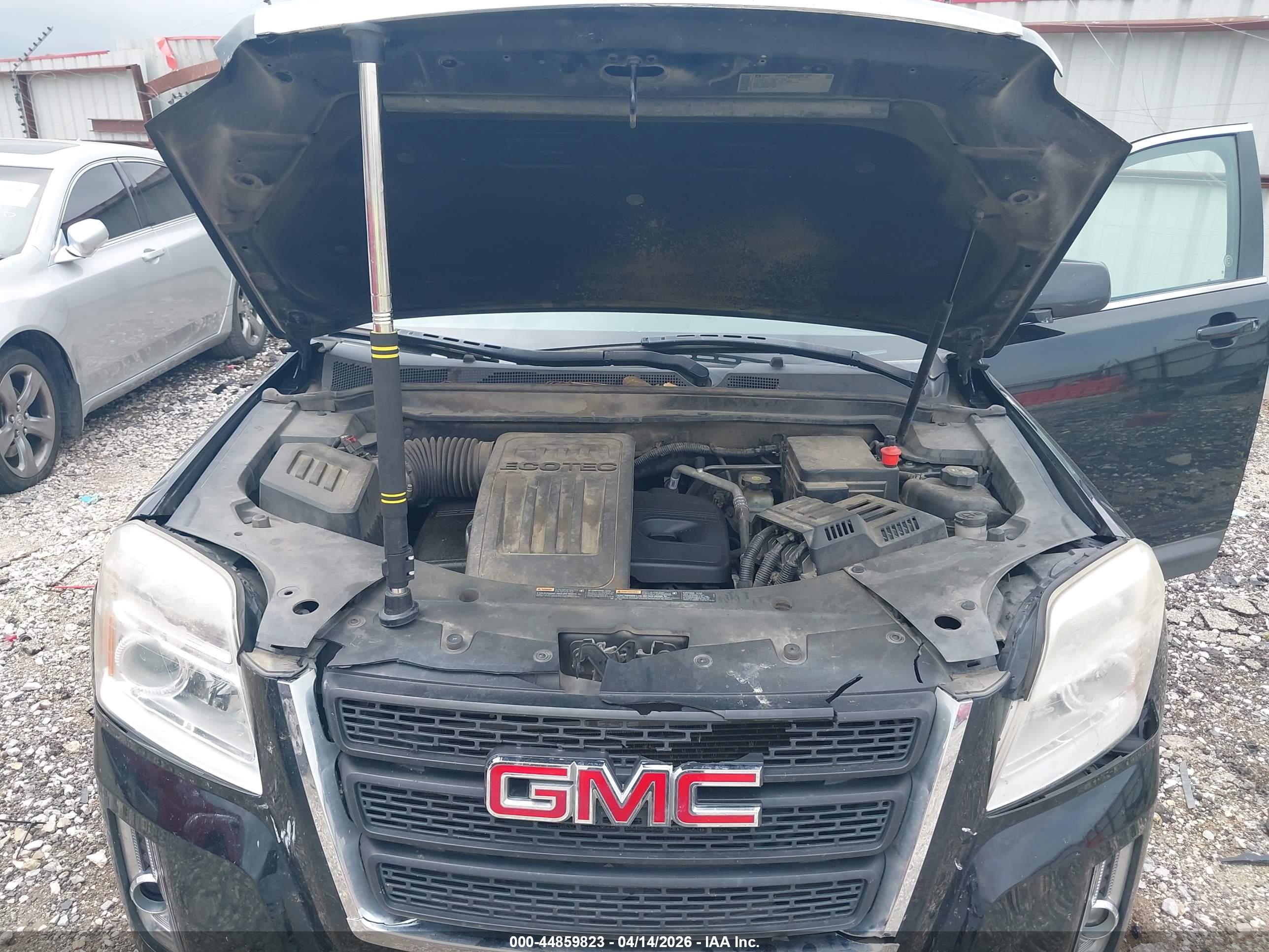 GMC TERRAIN image 10