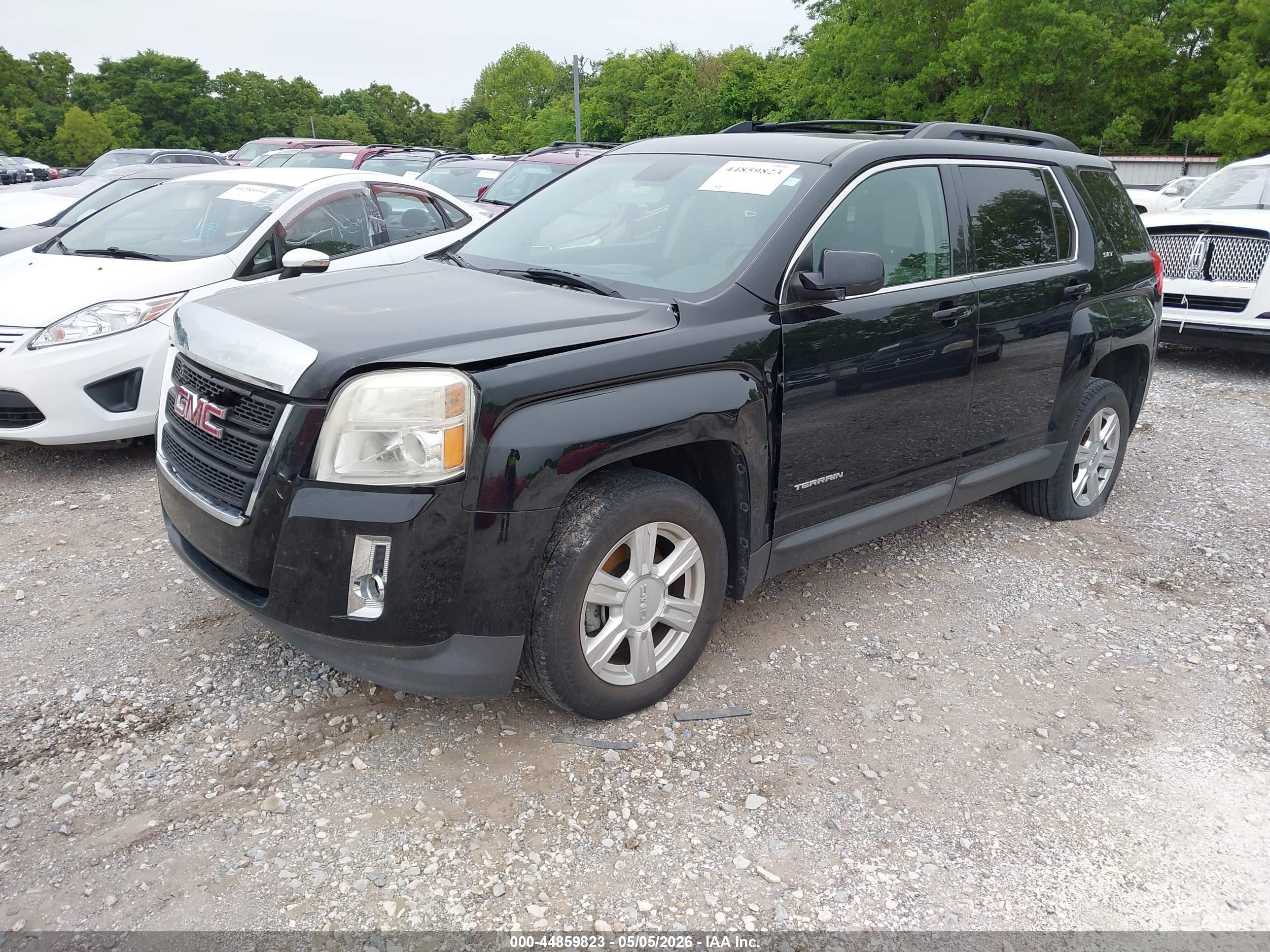 GMC TERRAIN image 2