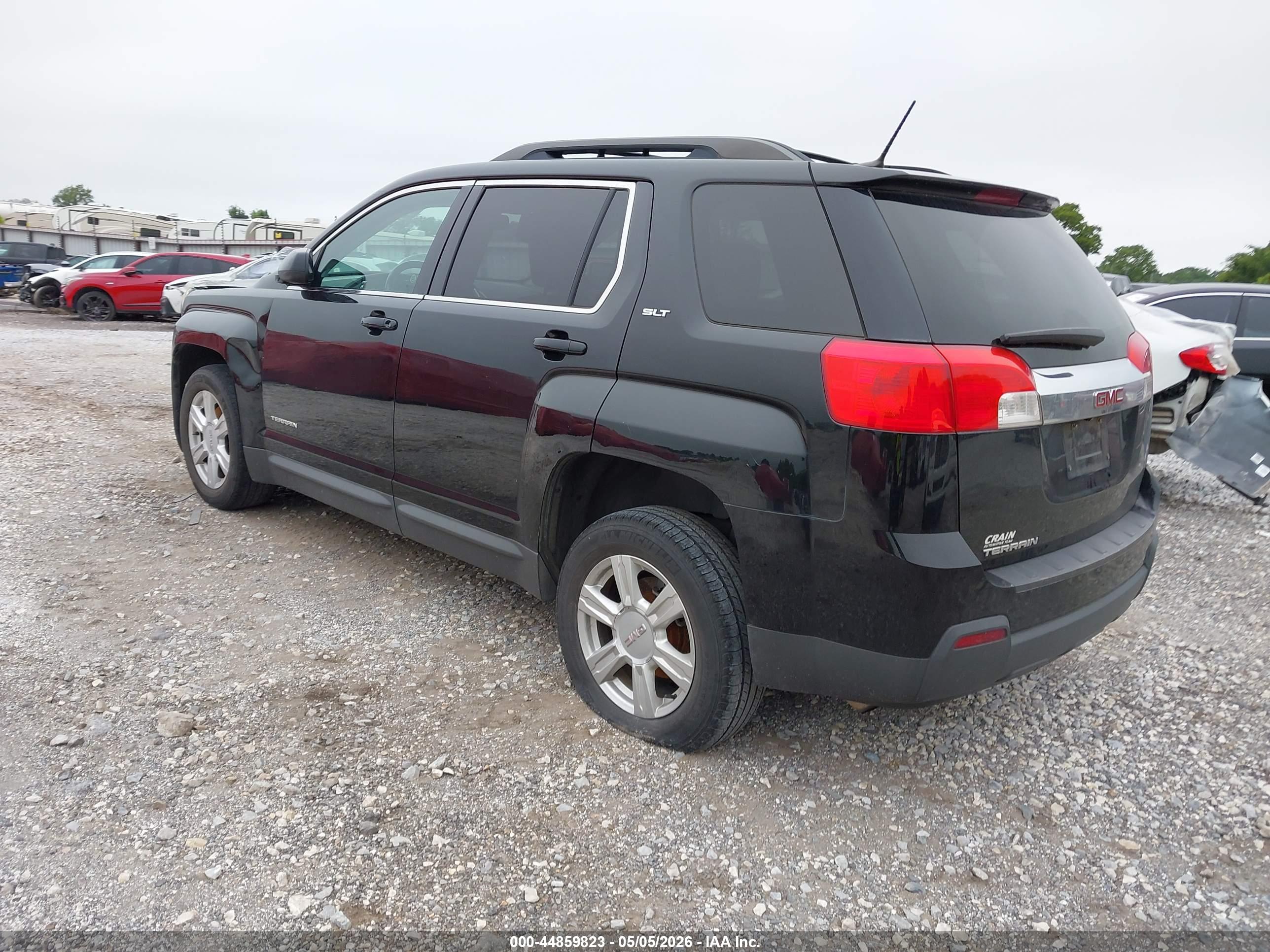 GMC TERRAIN image 3