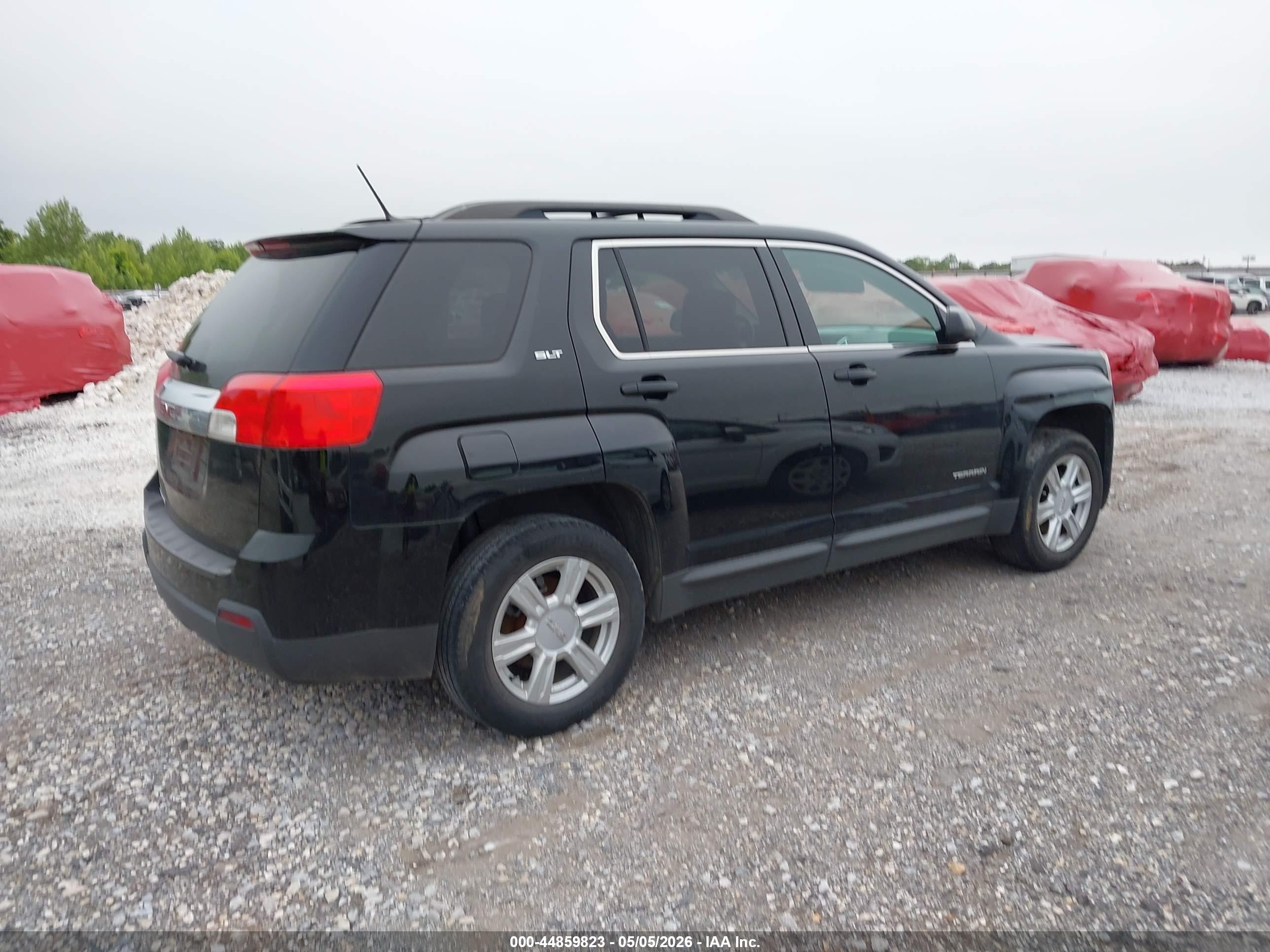 GMC TERRAIN image 4