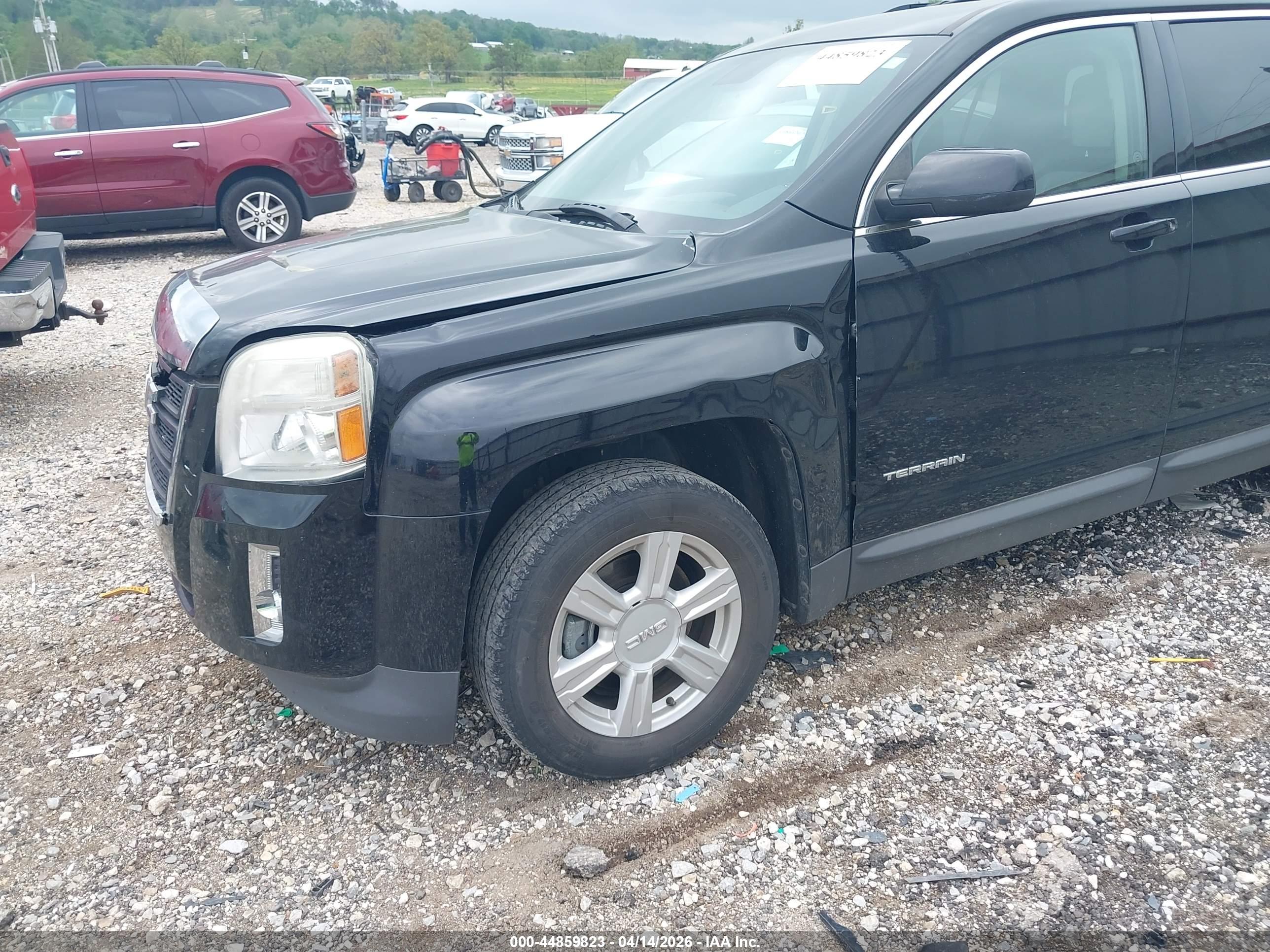 GMC TERRAIN image 6