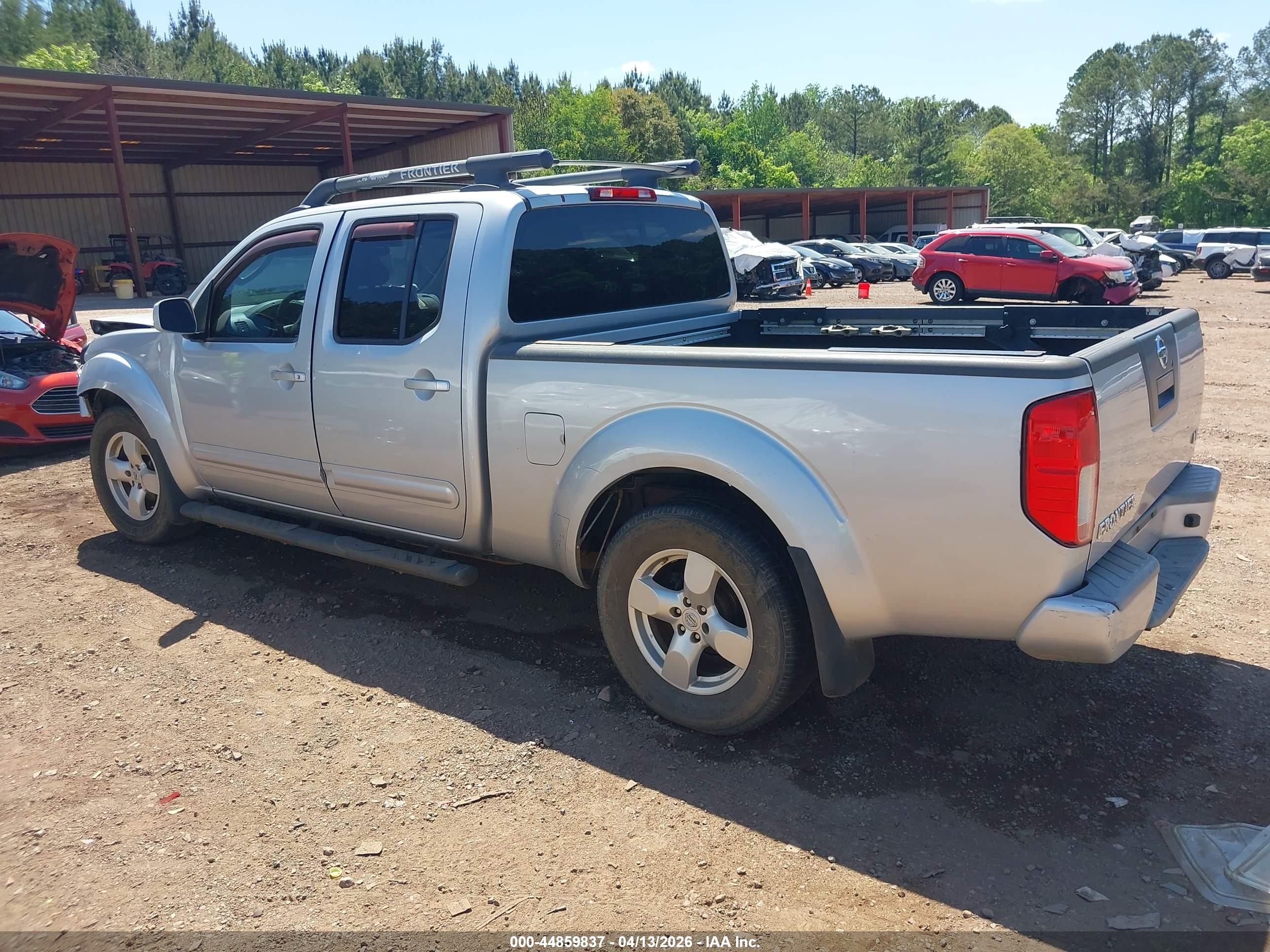 NISSAN FRONTIER image 3