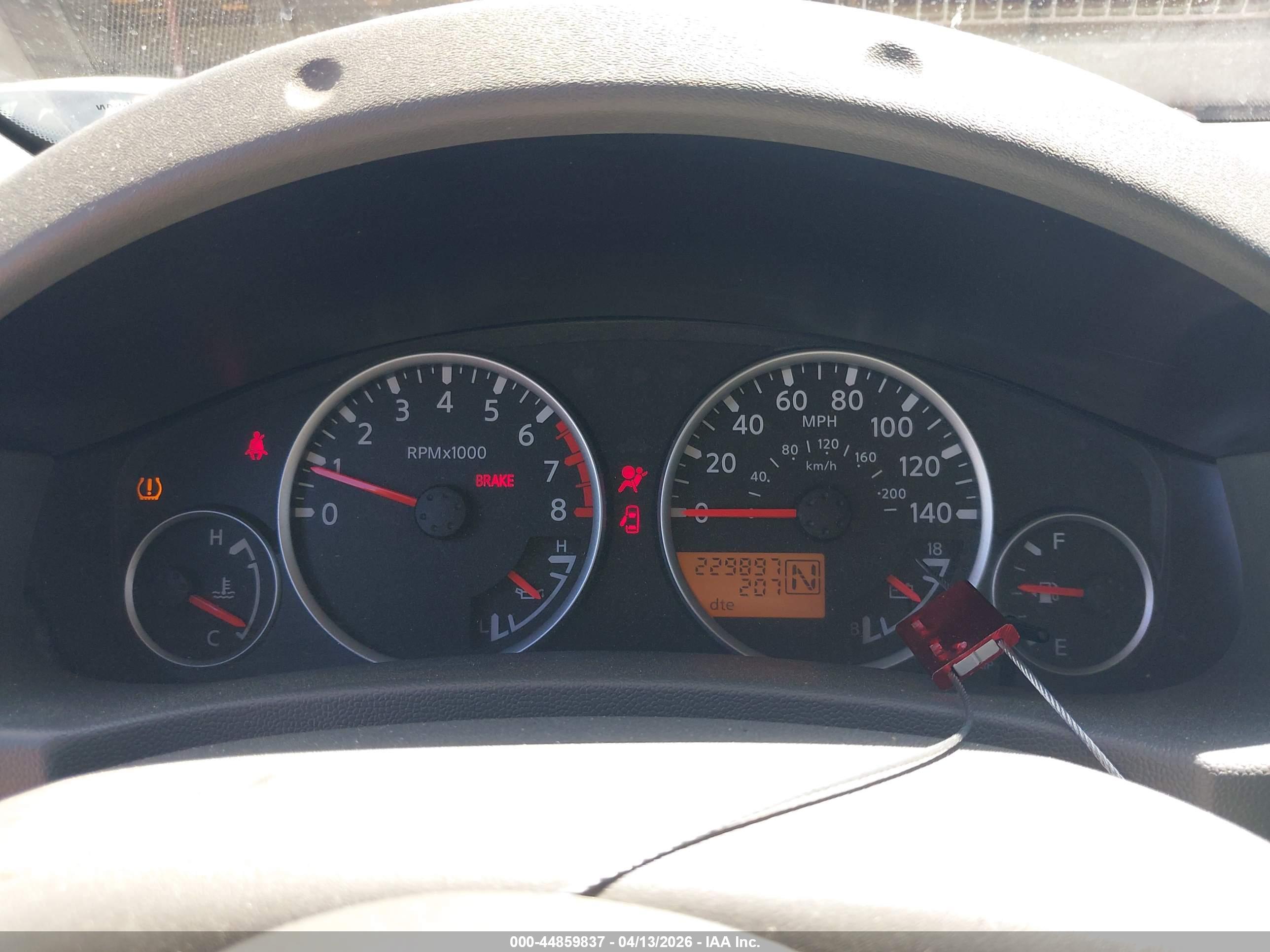 NISSAN FRONTIER image 7