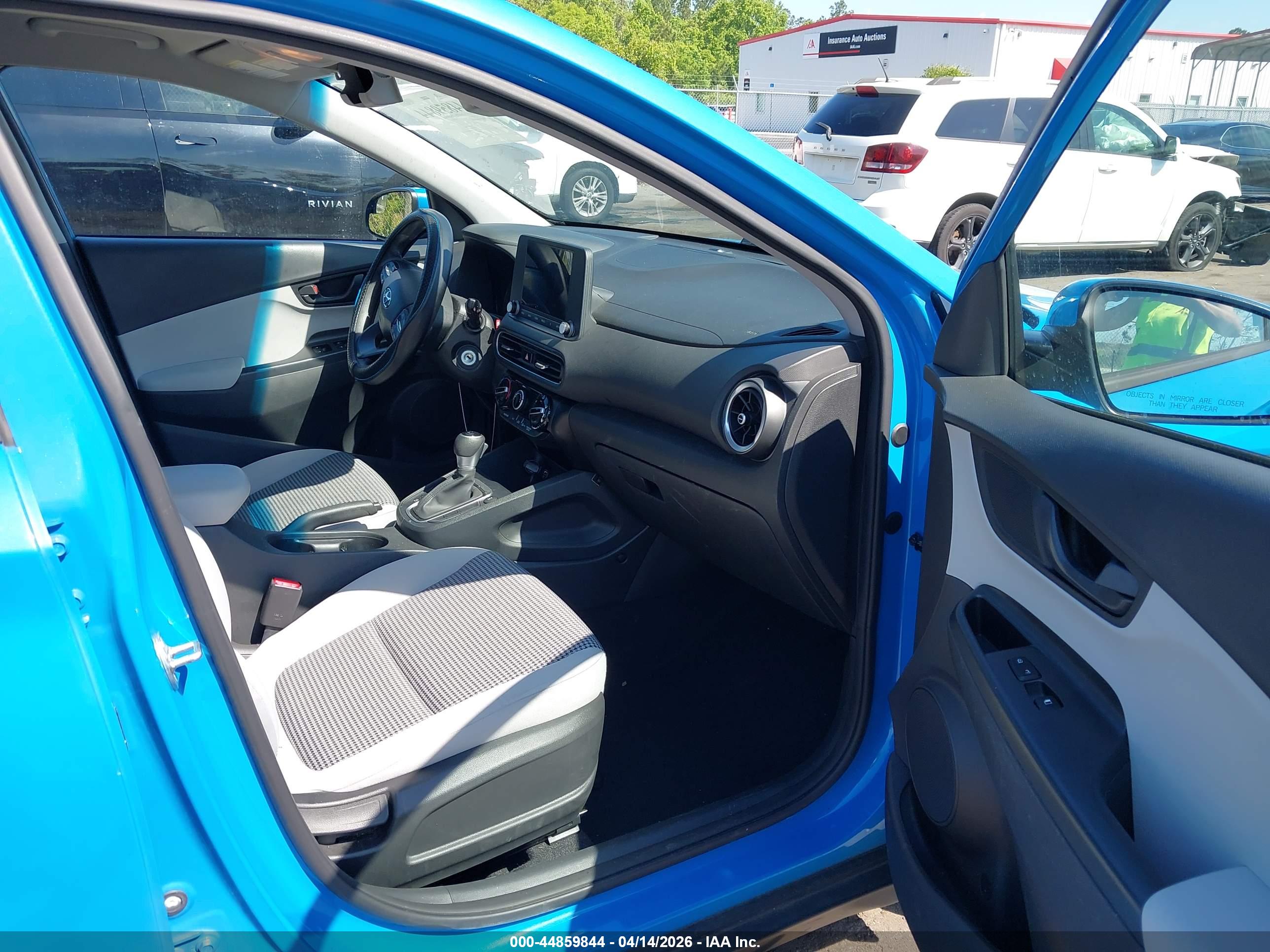 HYUNDAI KONA image 5