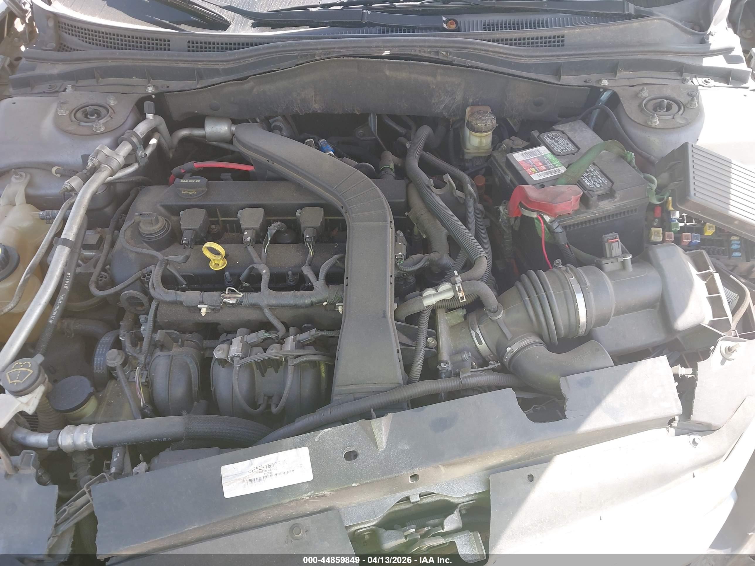 FORD FUSION image 10
