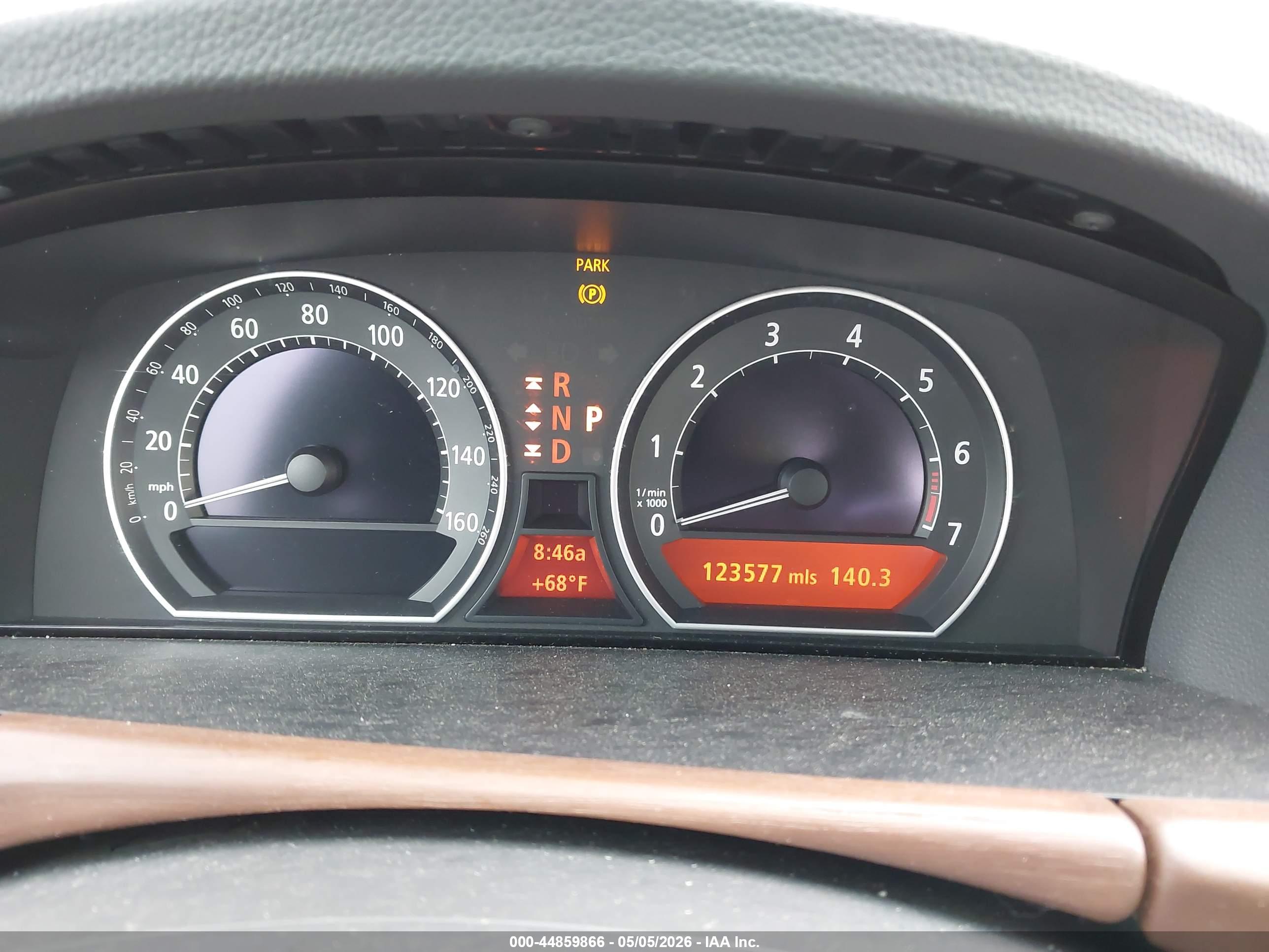 BMW 750LI image 7