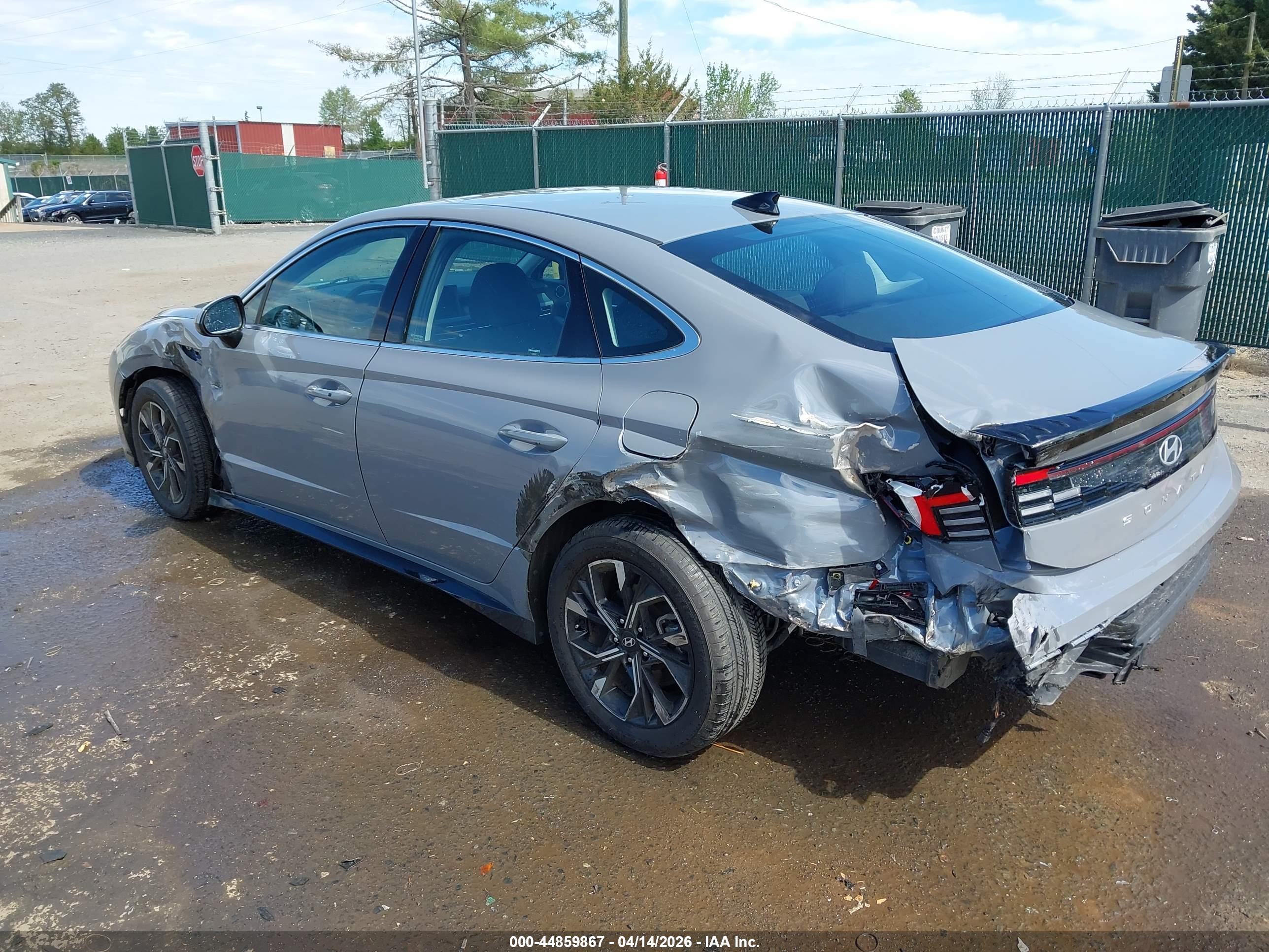 HYUNDAI SONATA image 3