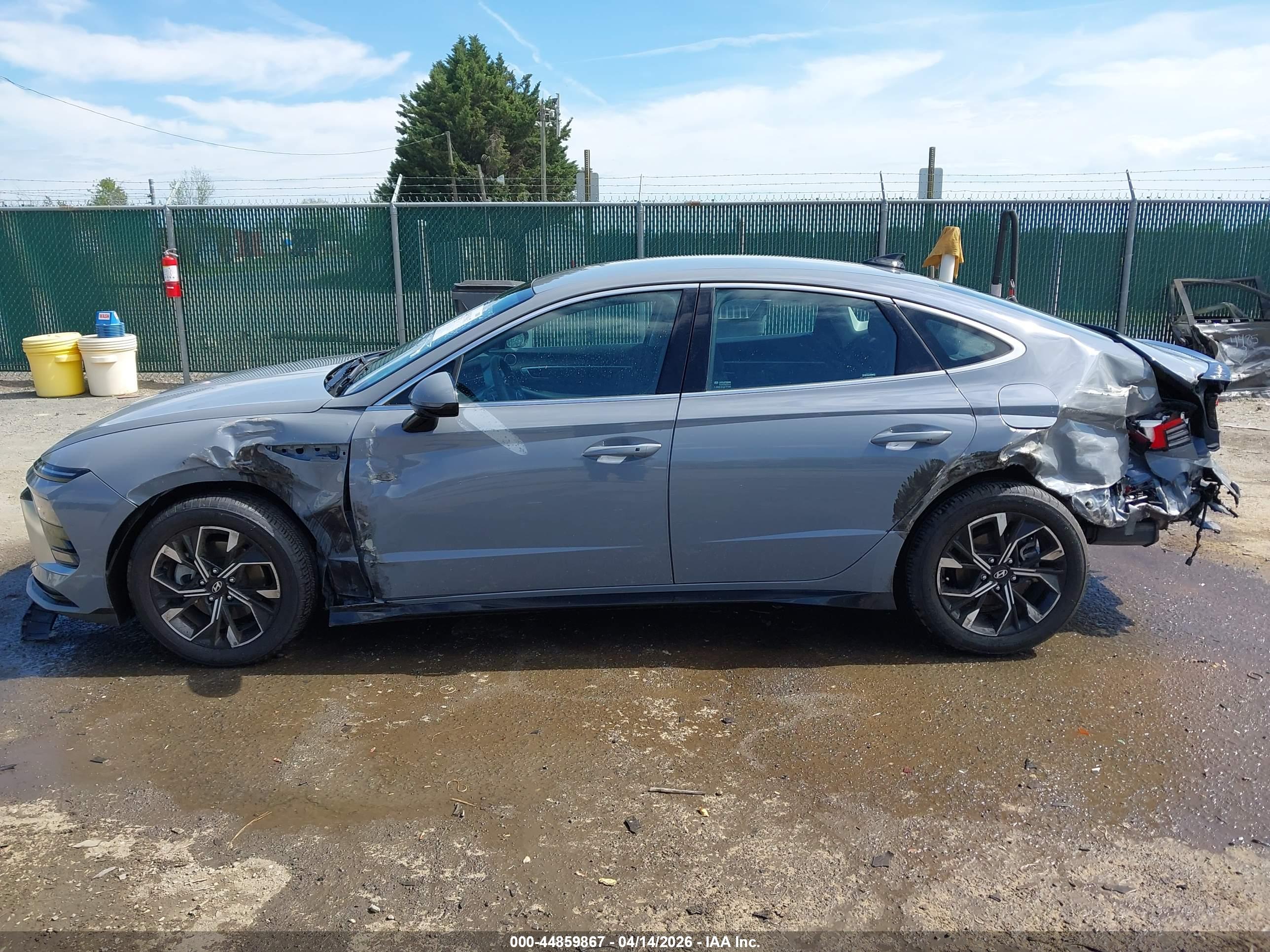 HYUNDAI SONATA image 6