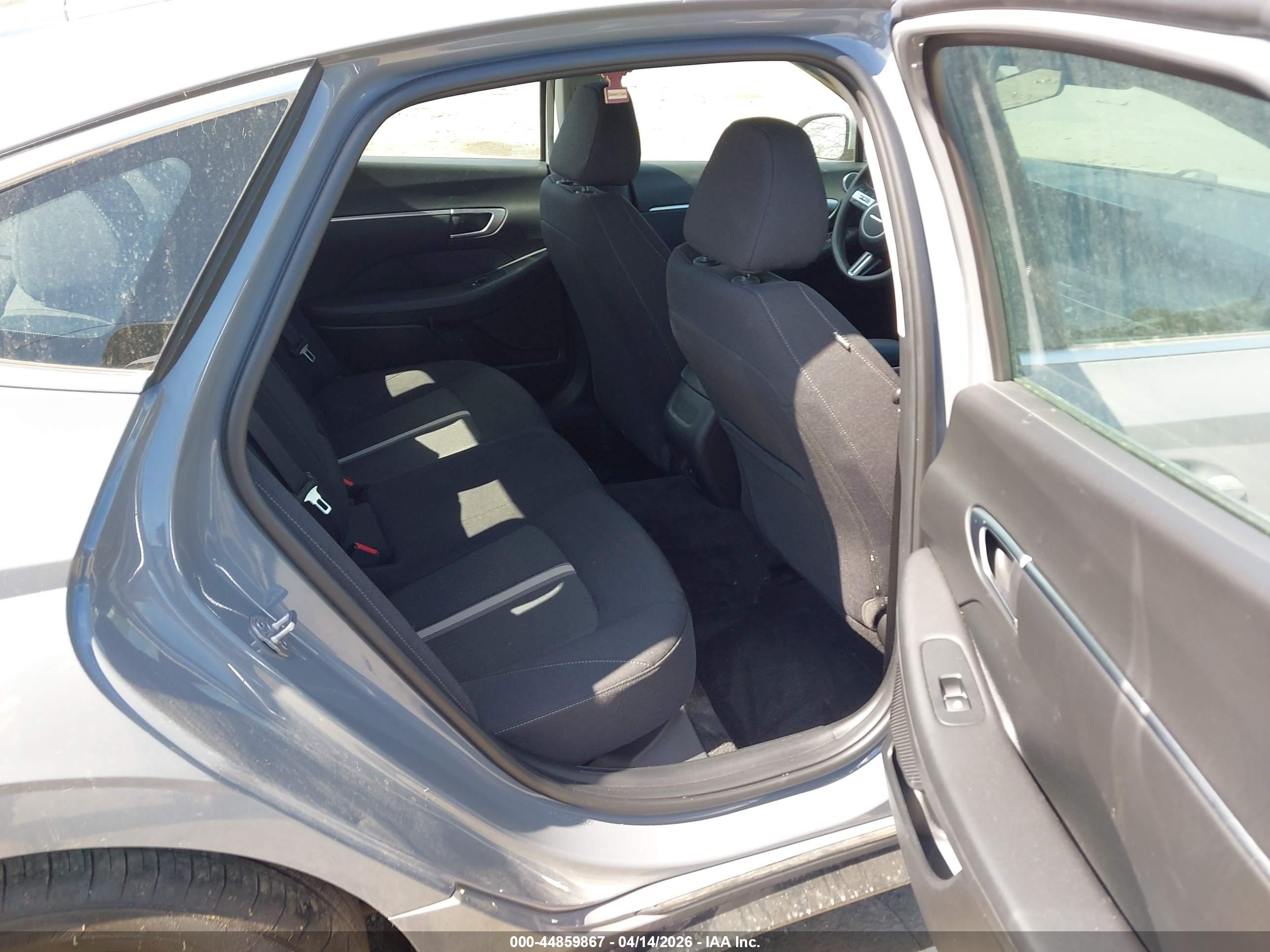 HYUNDAI SONATA image 8
