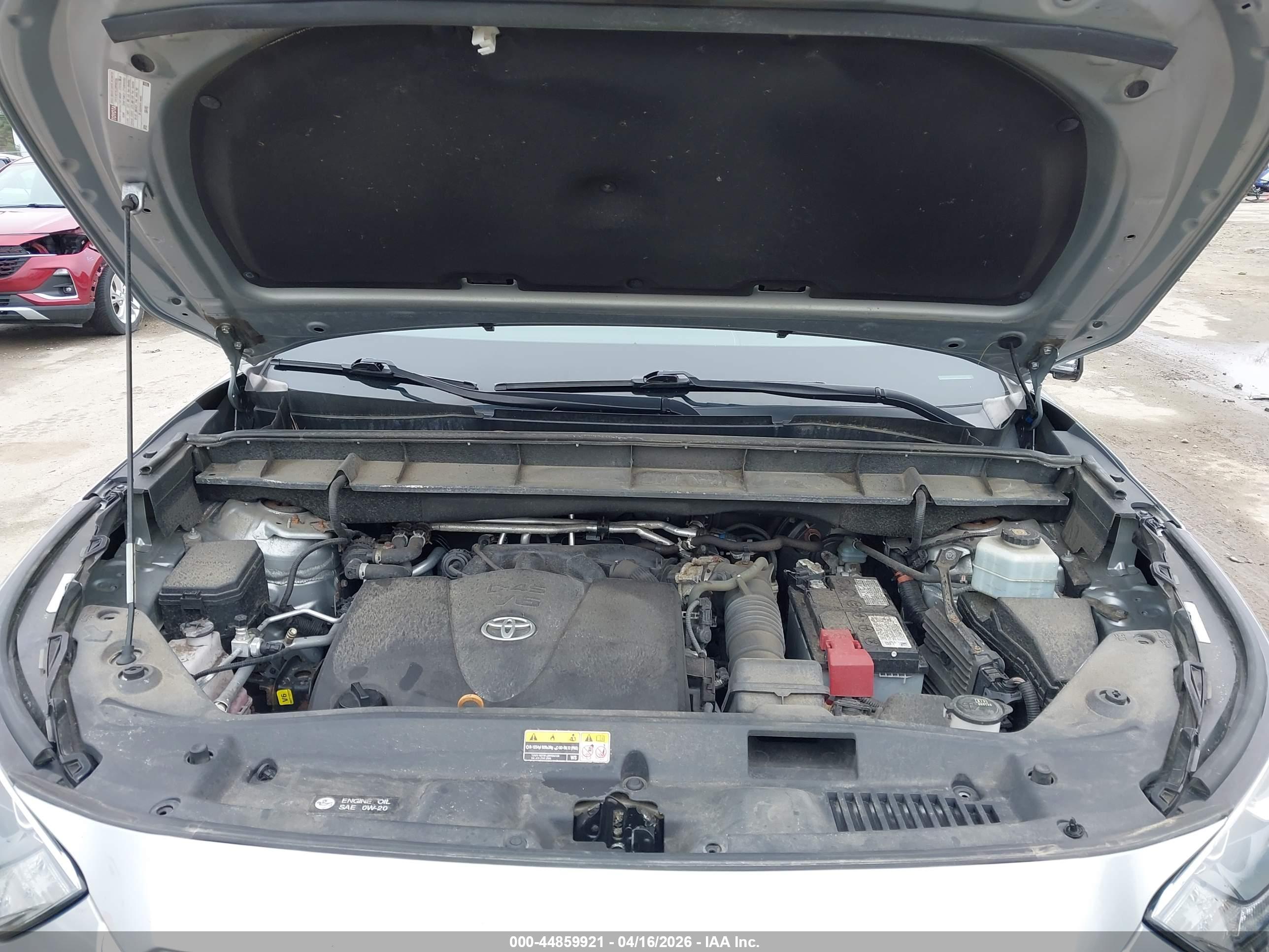 TOYOTA HIGHLANDER image 10