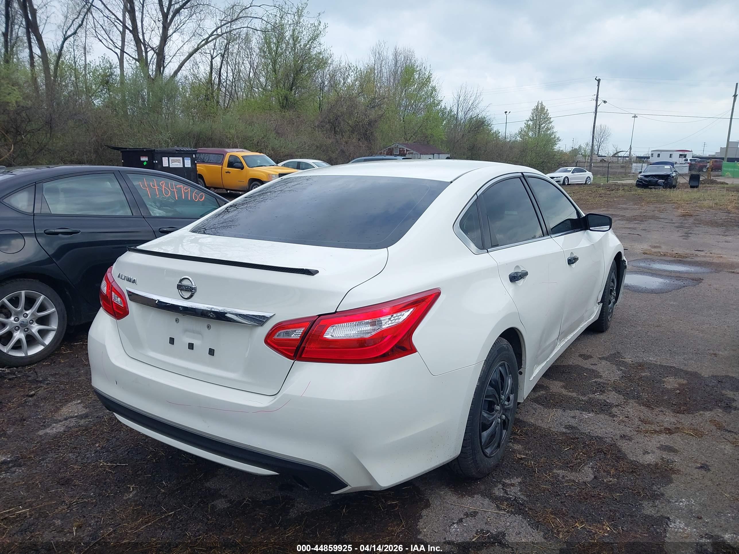 NISSAN ALTIMA image 4