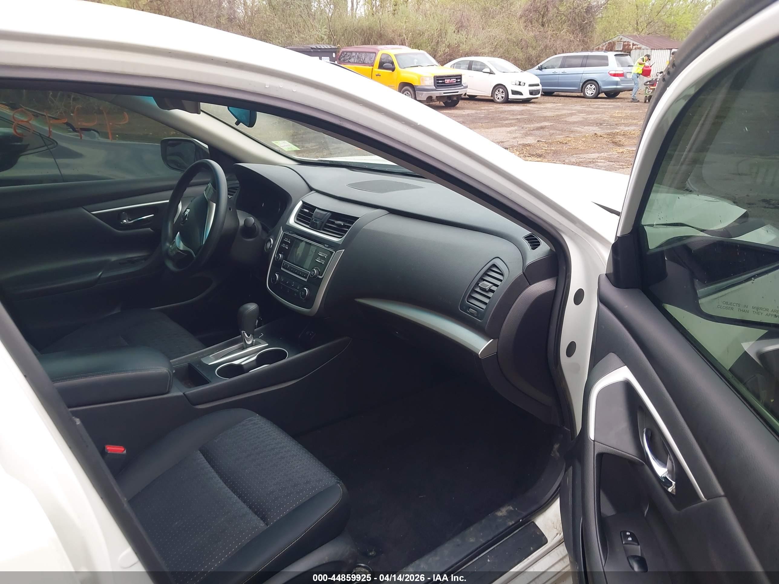 NISSAN ALTIMA image 5