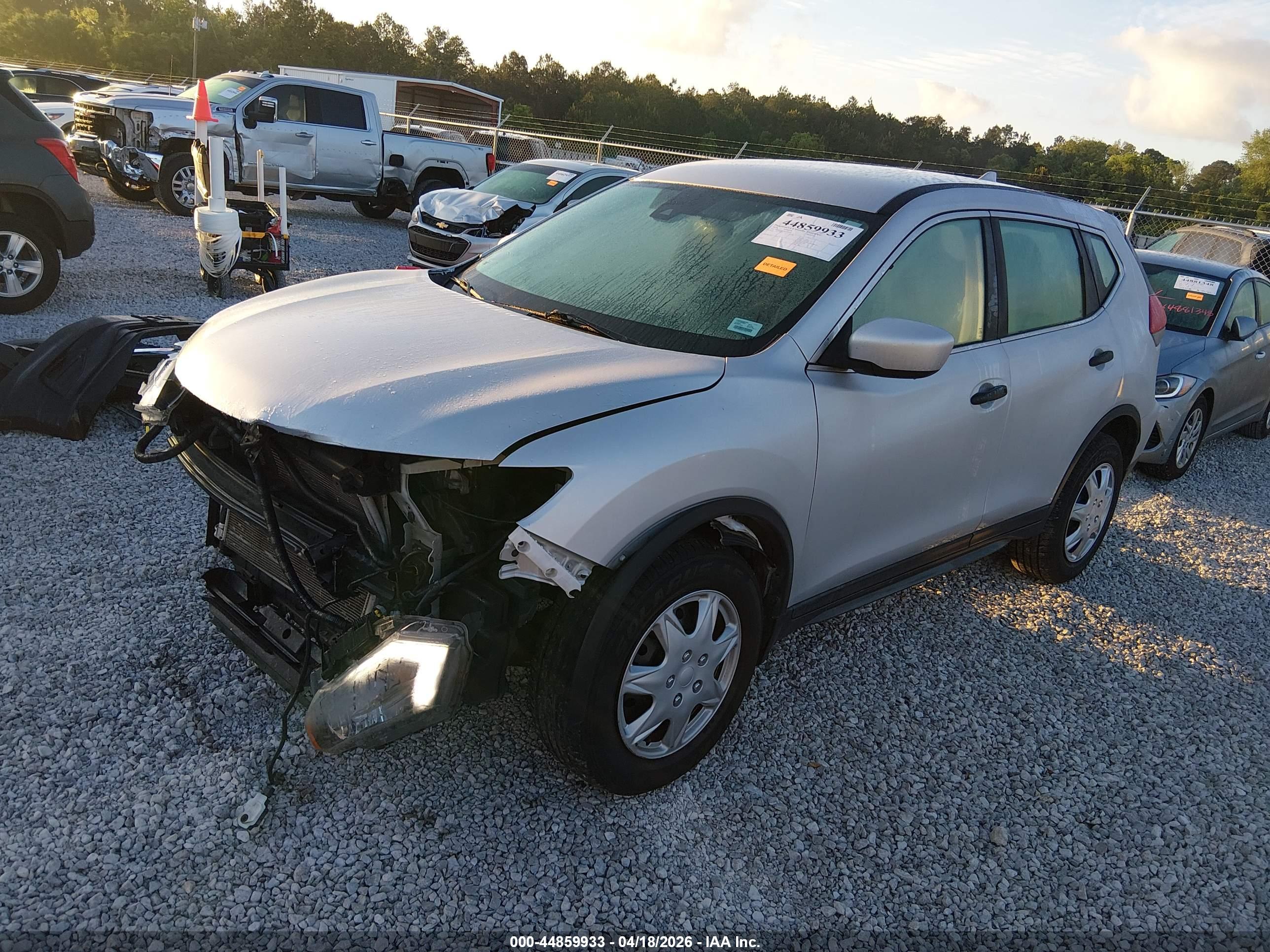 NISSAN ROGUE image 2
