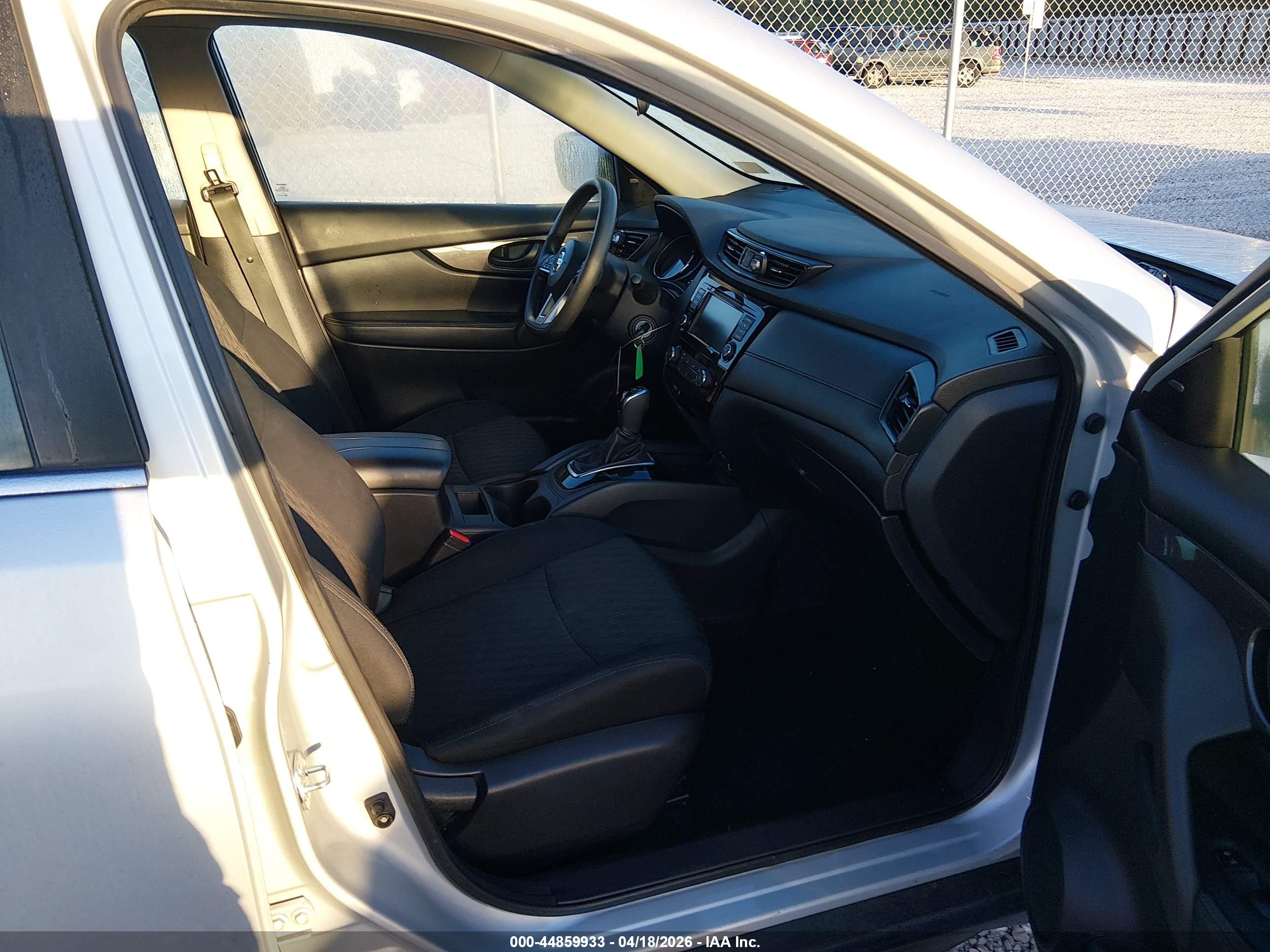 NISSAN ROGUE image 5
