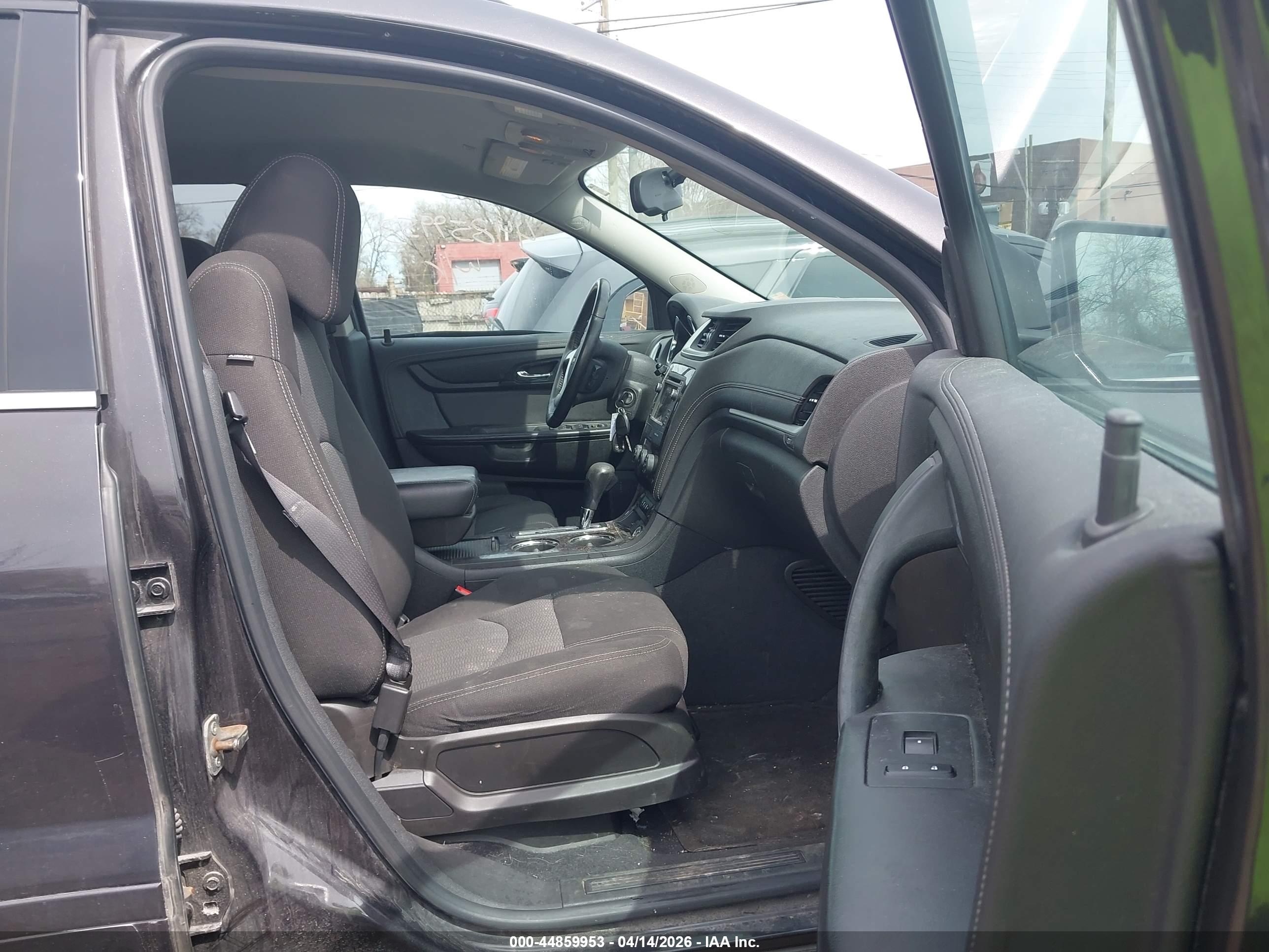 CHEVROLET TRAVERSE image 5