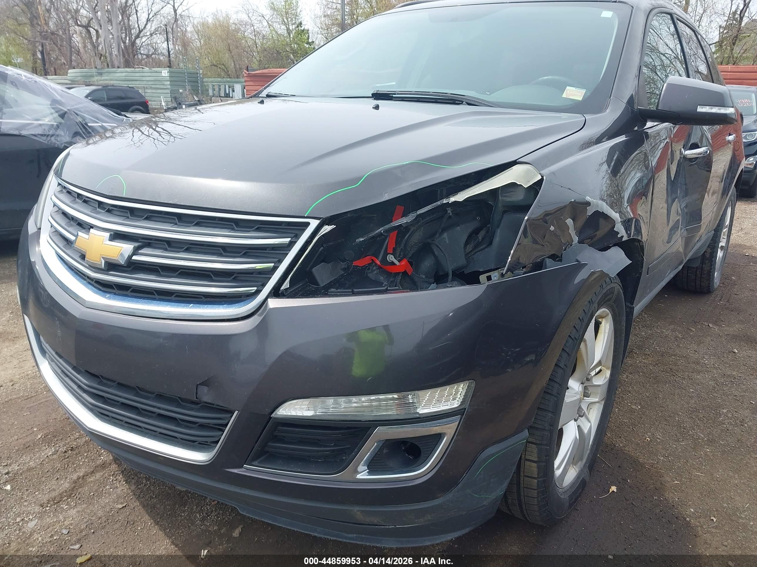 CHEVROLET TRAVERSE image 6