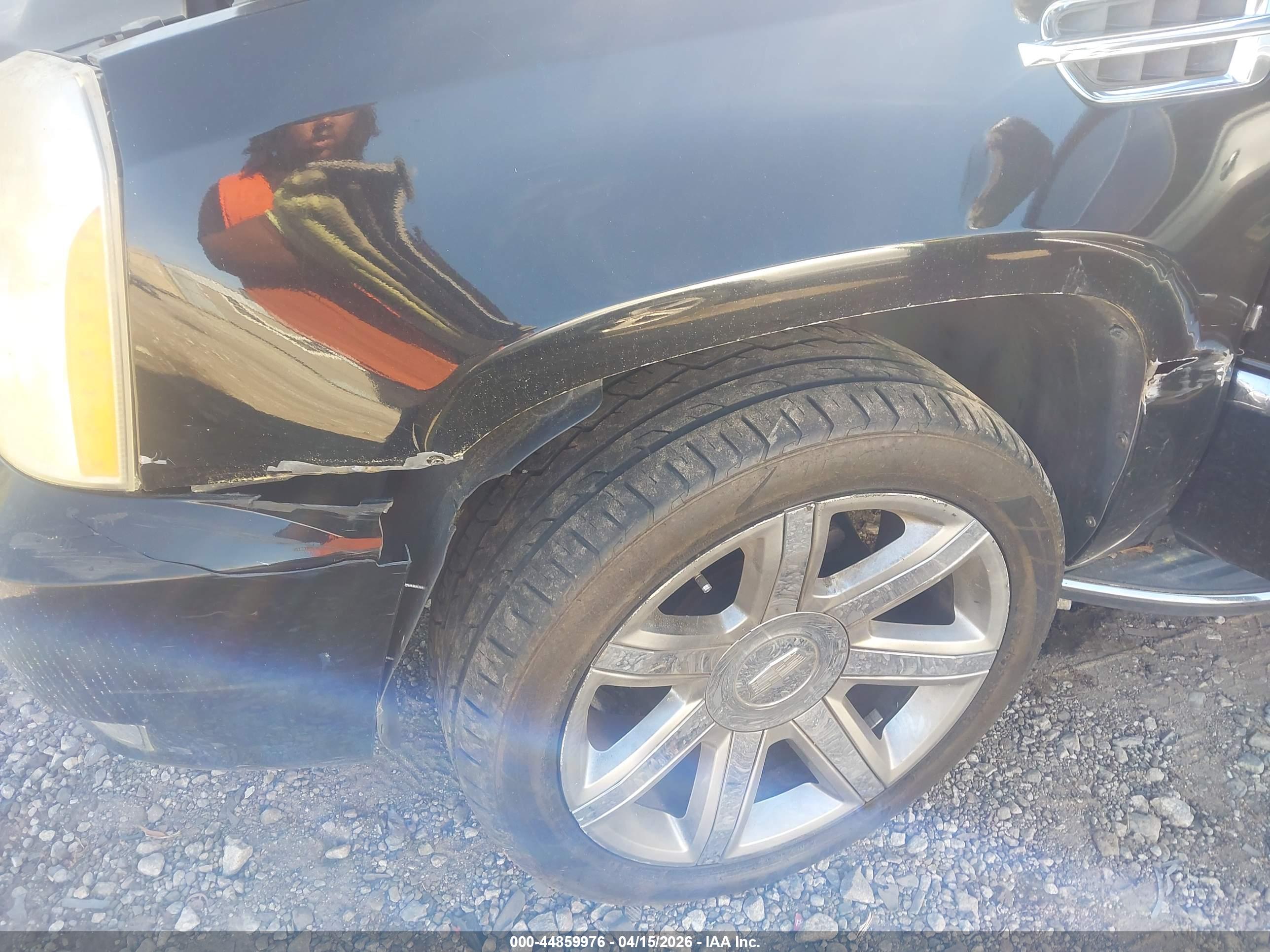 CADILLAC ESCALADE image 6