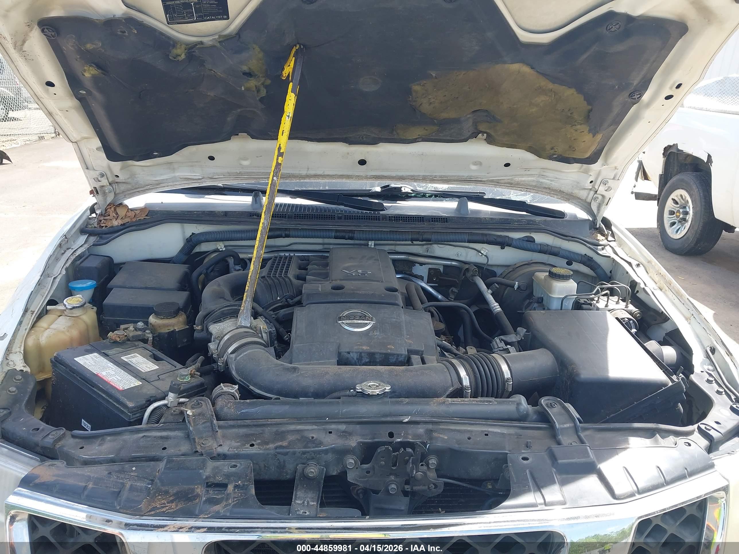 NISSAN FRONTIER image 10