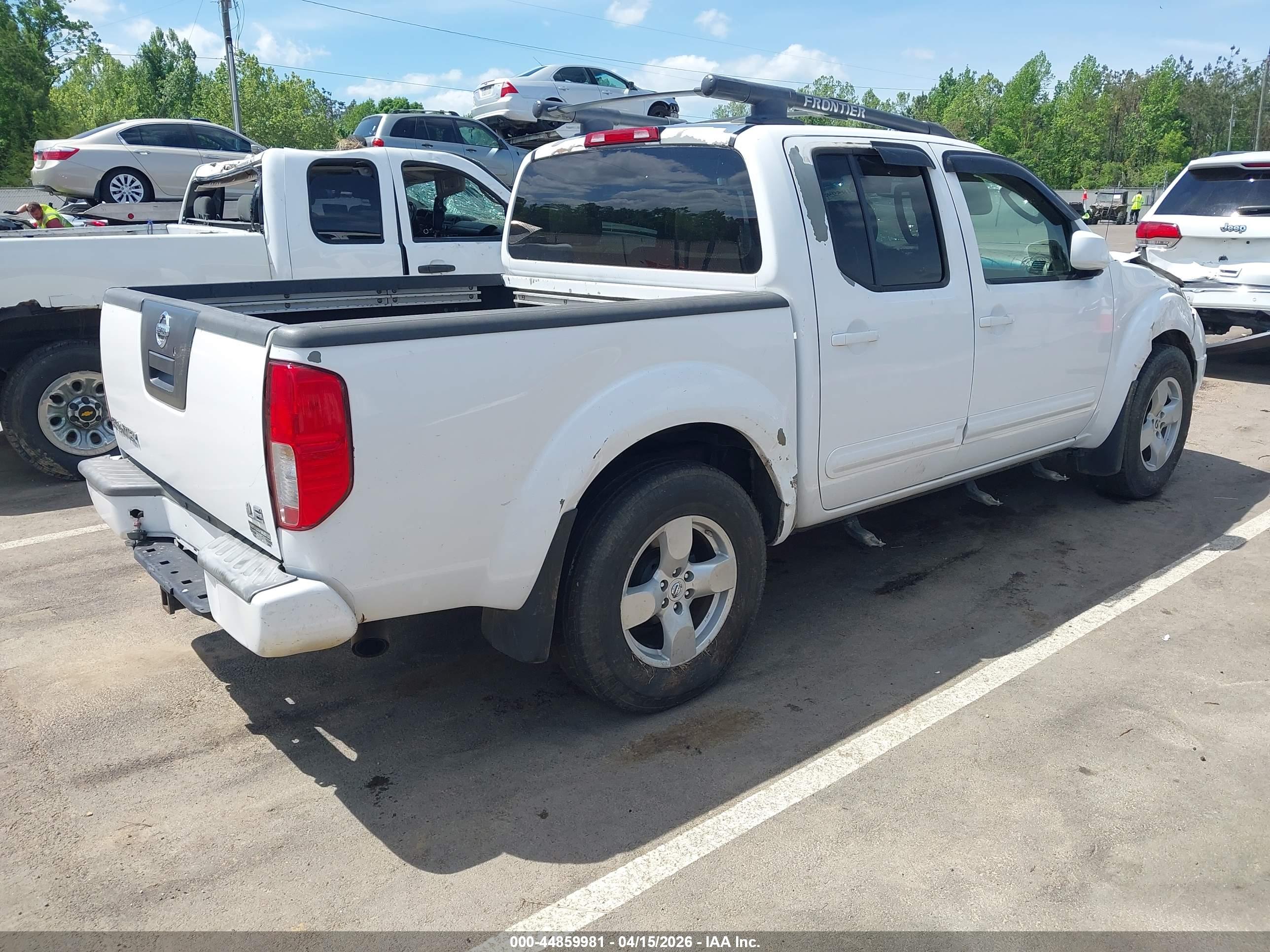 NISSAN FRONTIER image 4