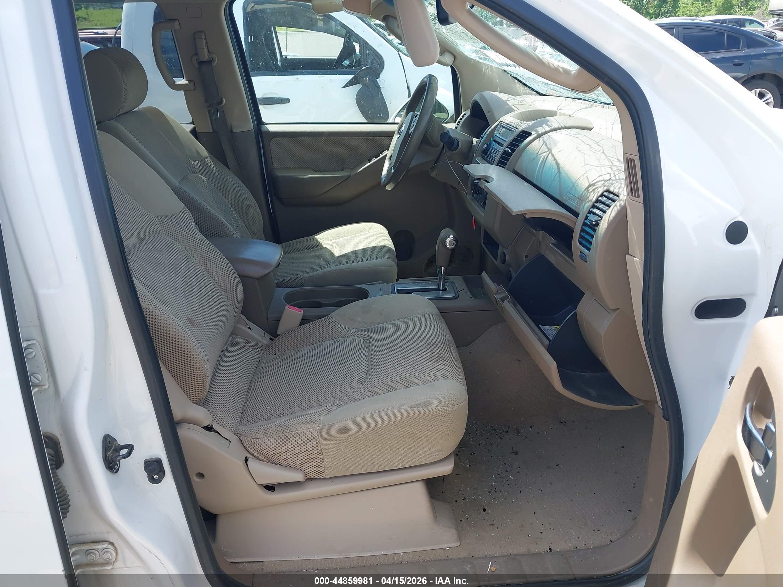 NISSAN FRONTIER image 5