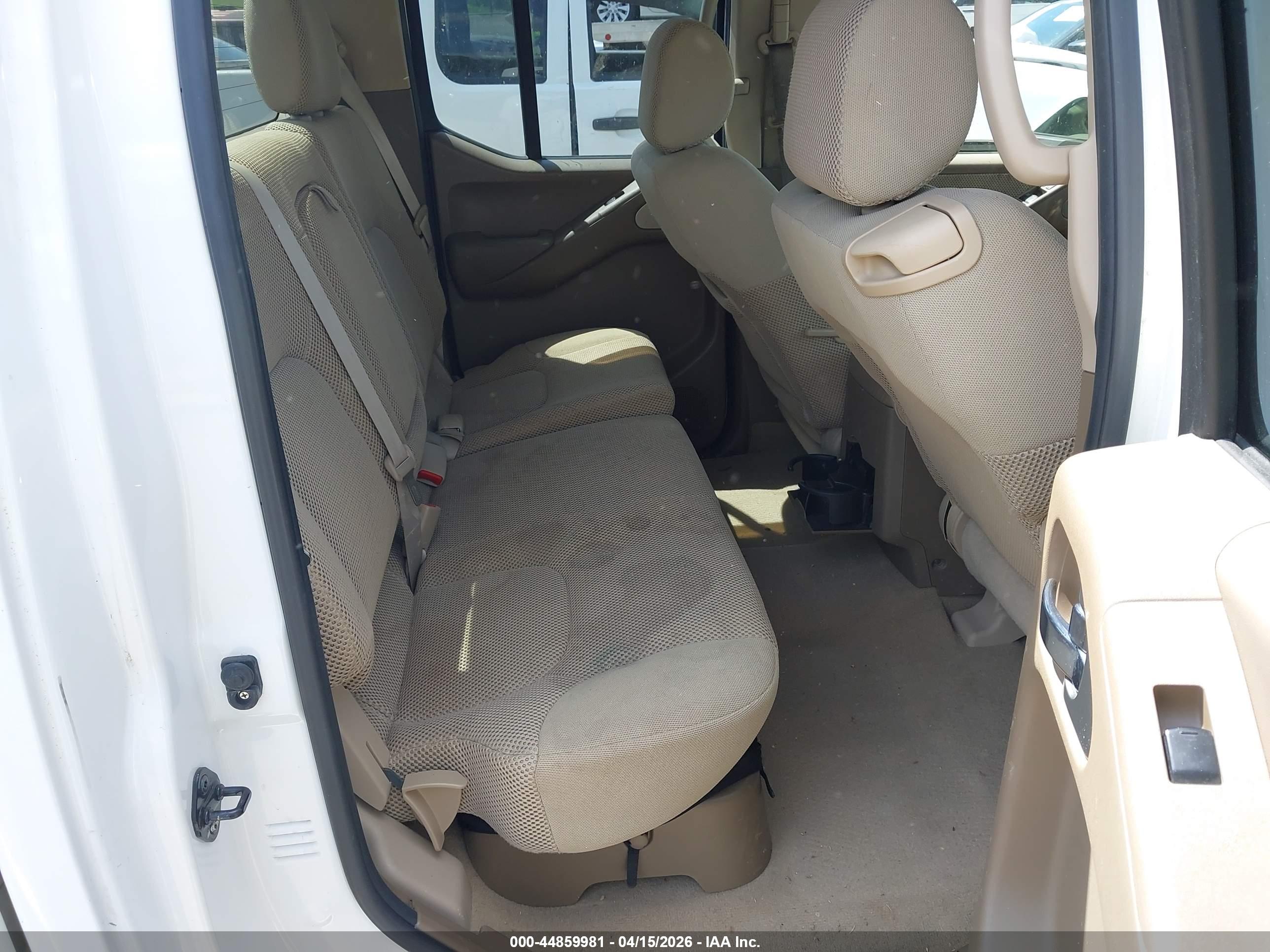 NISSAN FRONTIER image 8