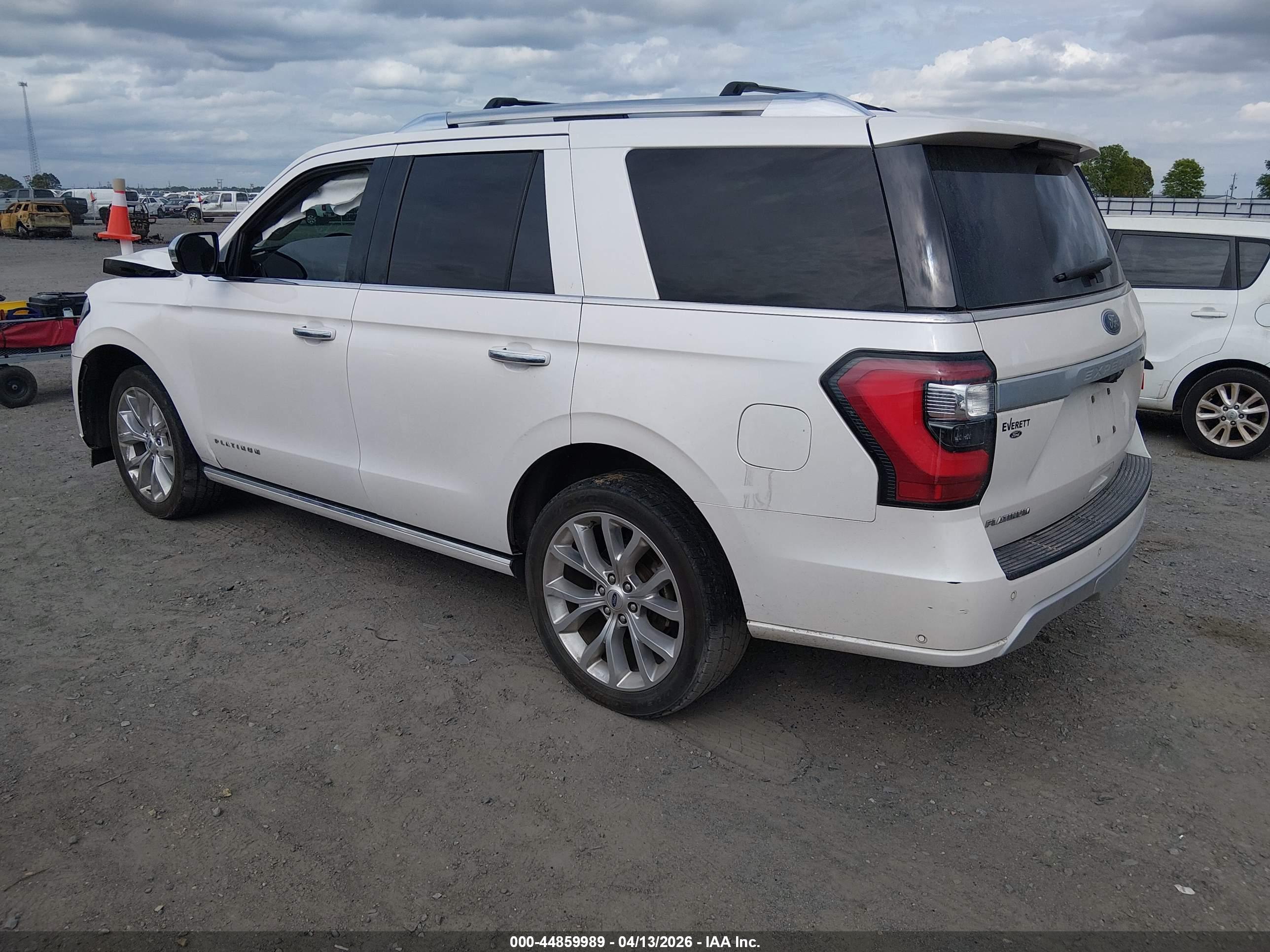 FORD EXPEDITION image 3