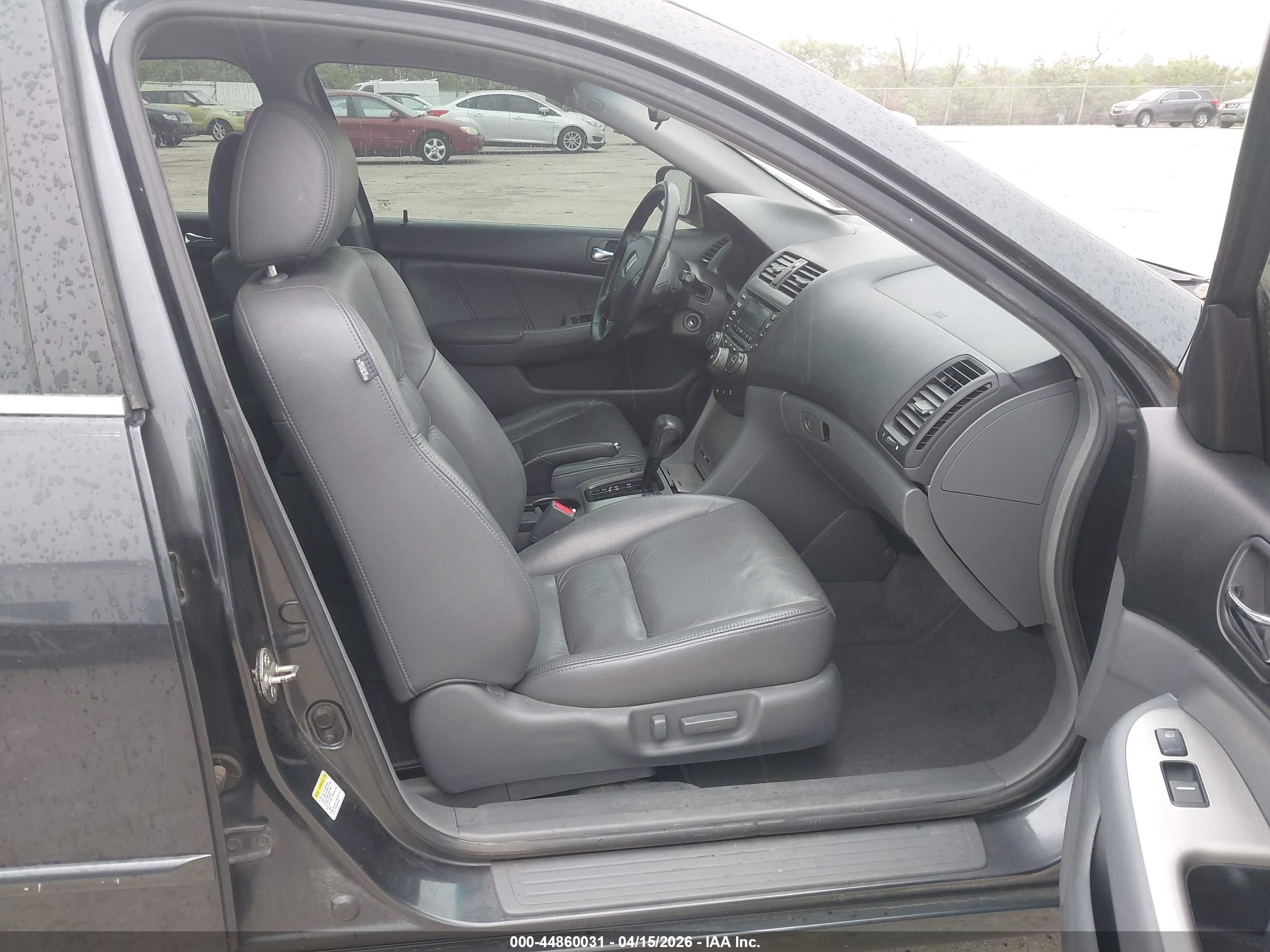 HONDA ACCORD image 5