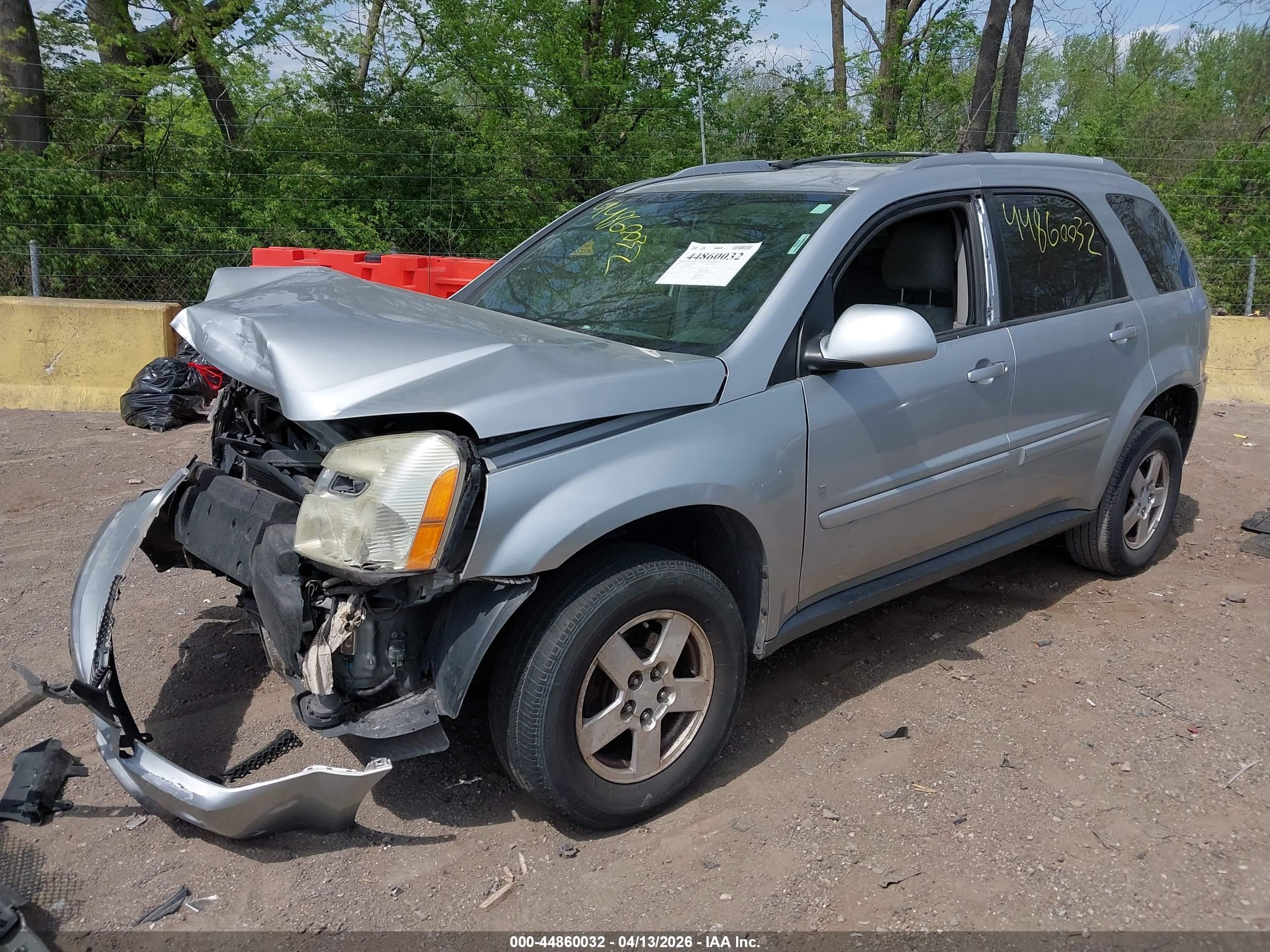 CHEVROLET EQUINOX image 2