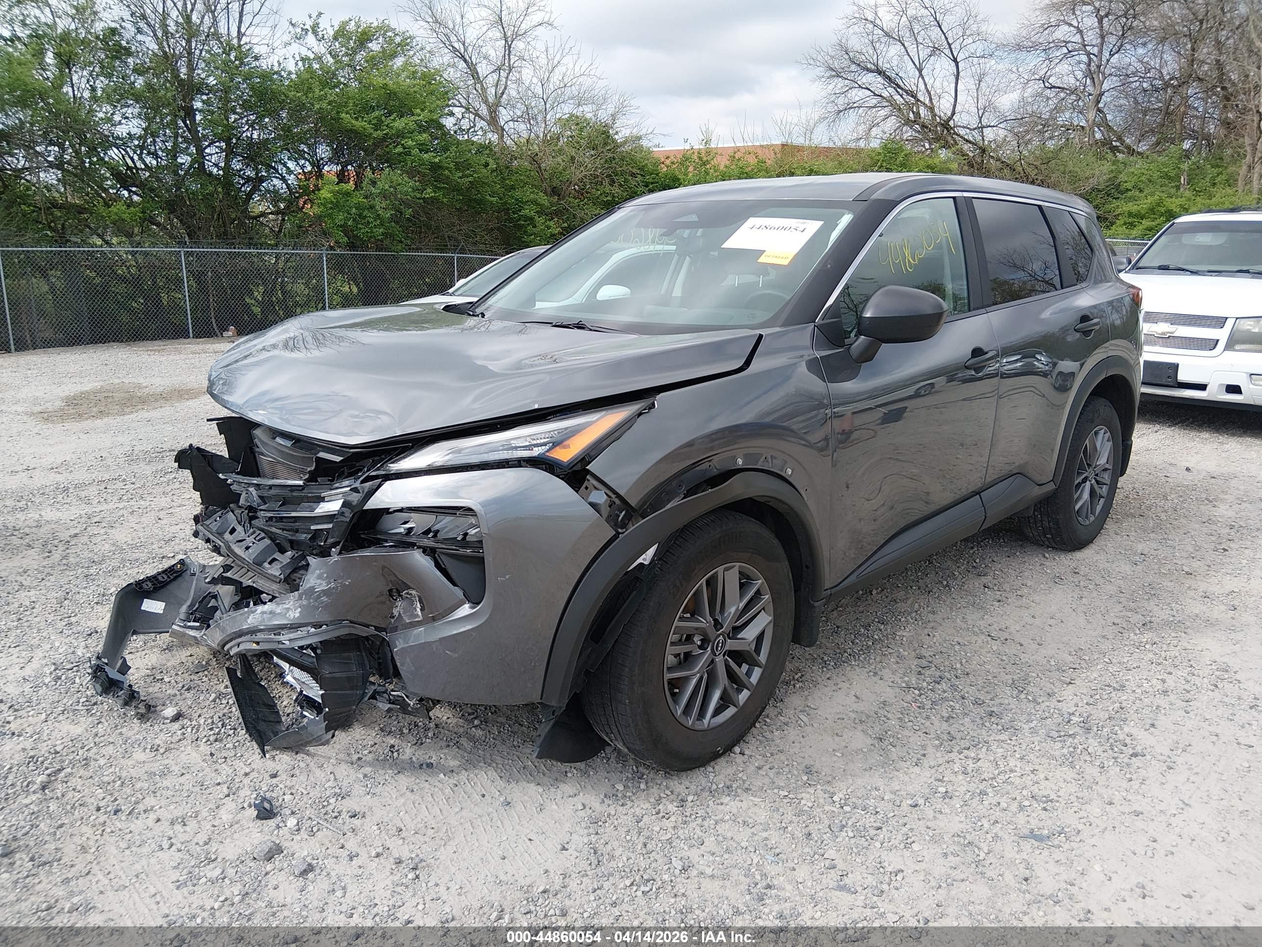 NISSAN ROGUE image 2