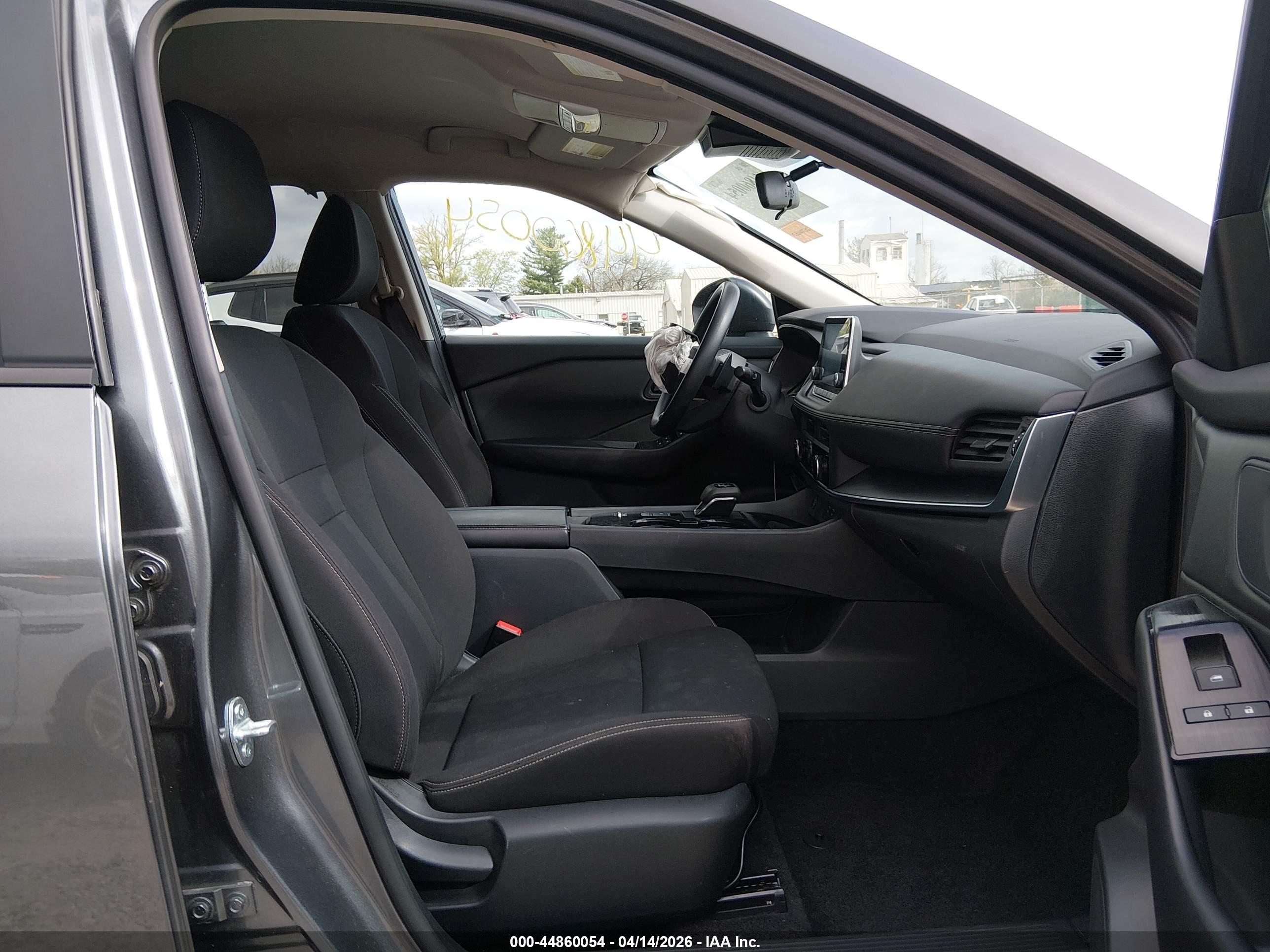 NISSAN ROGUE image 5