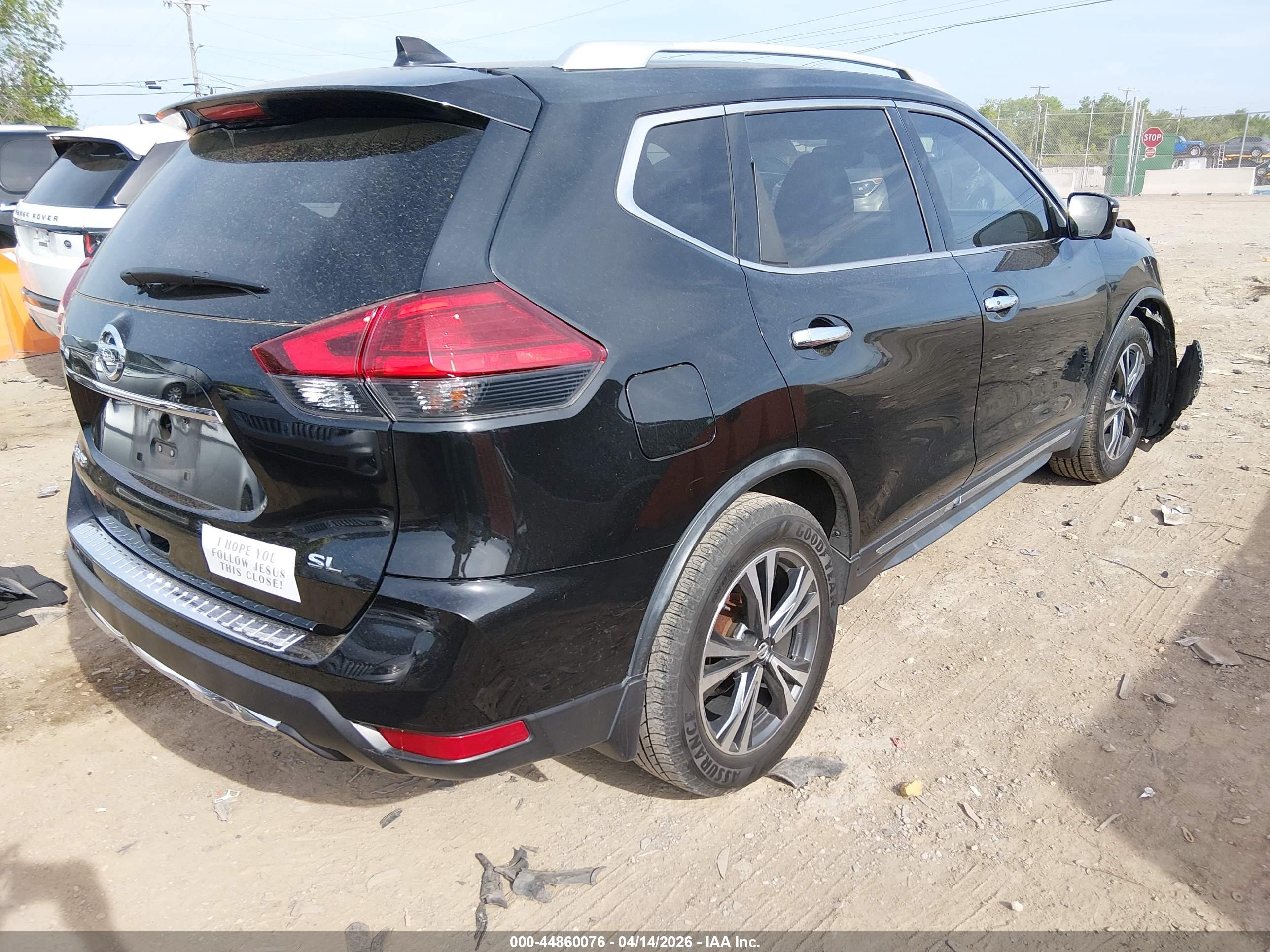 NISSAN ROGUE image 4
