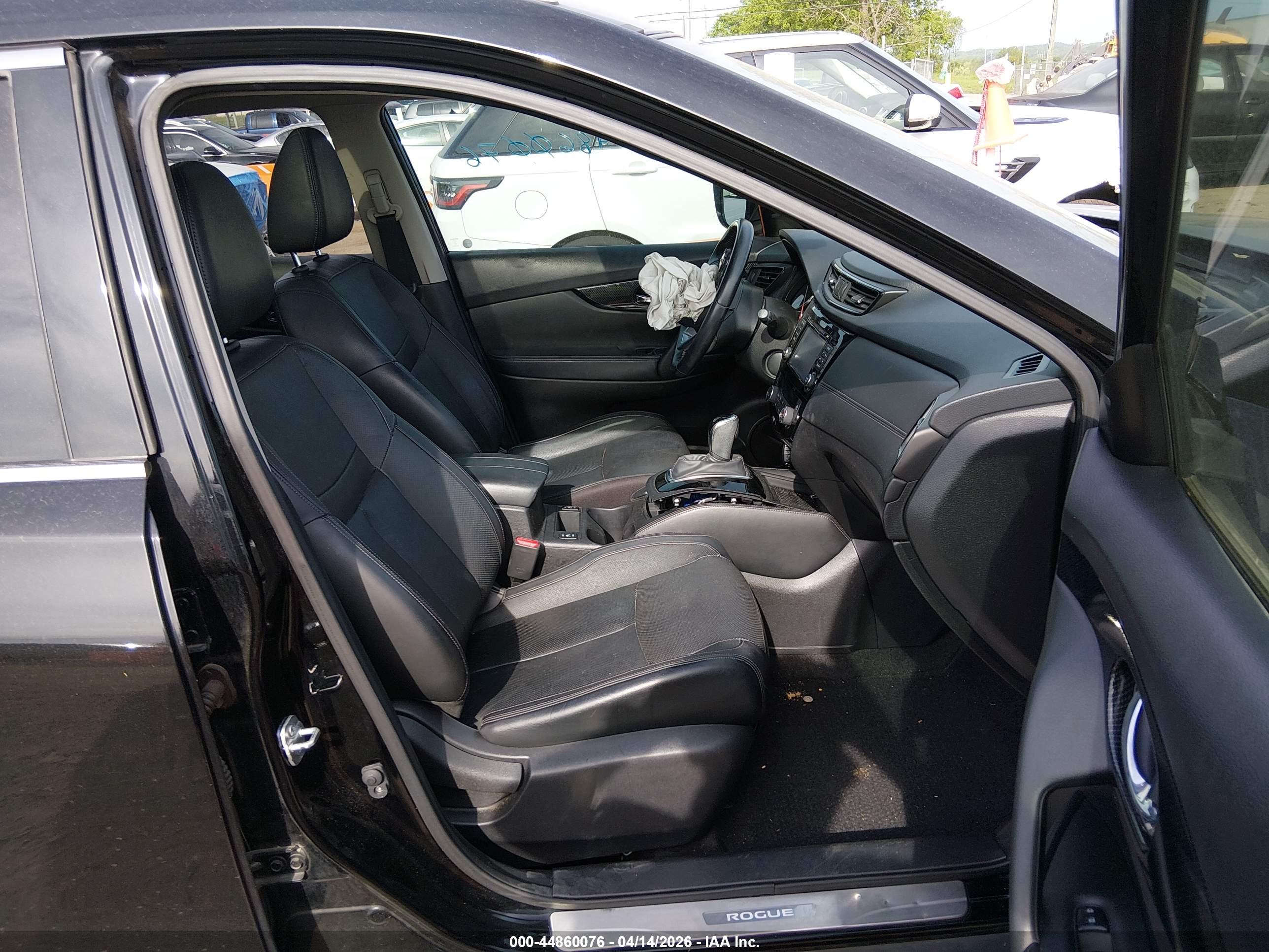 NISSAN ROGUE image 5