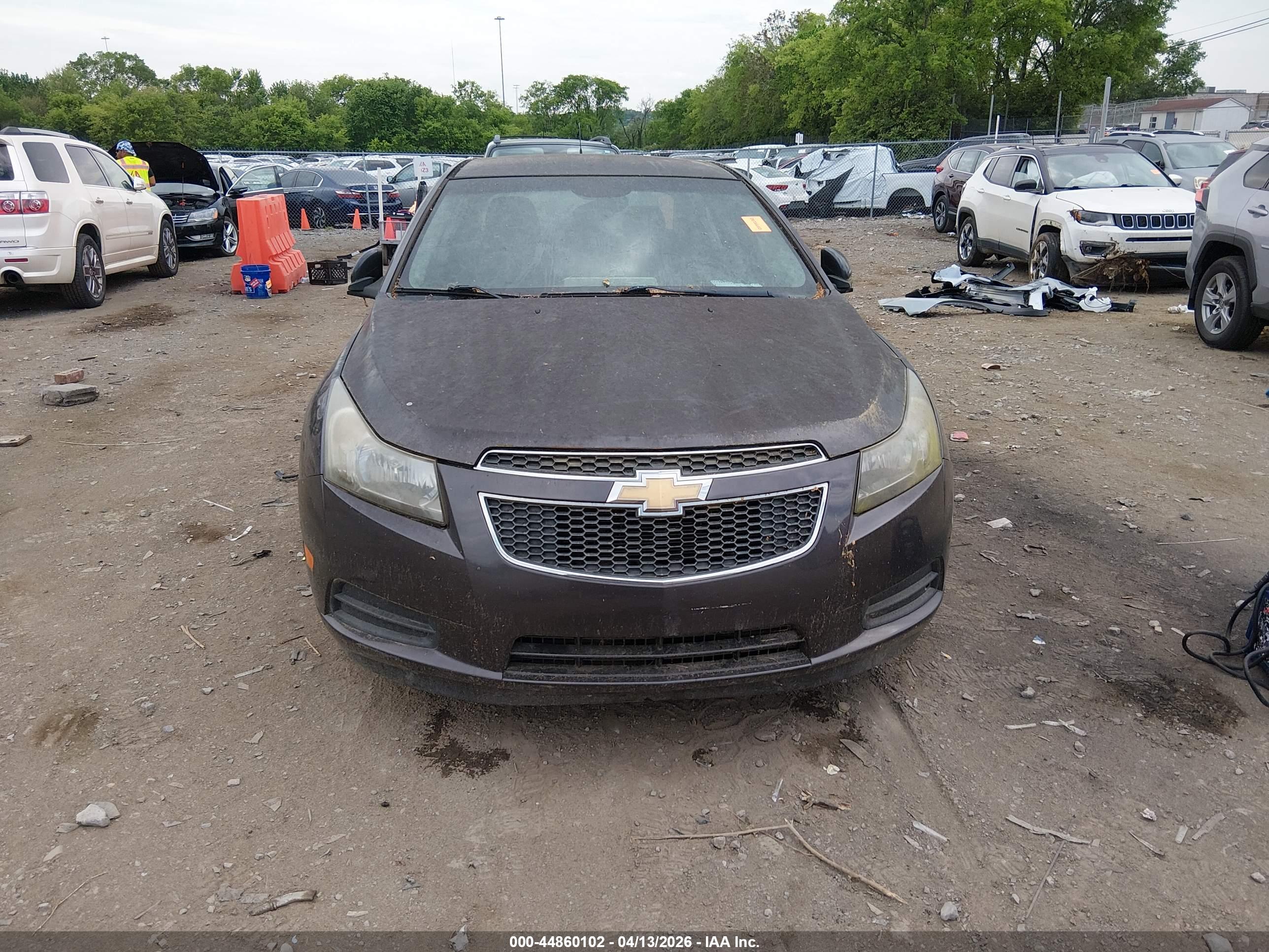 CHEVROLET CRUZE image 6