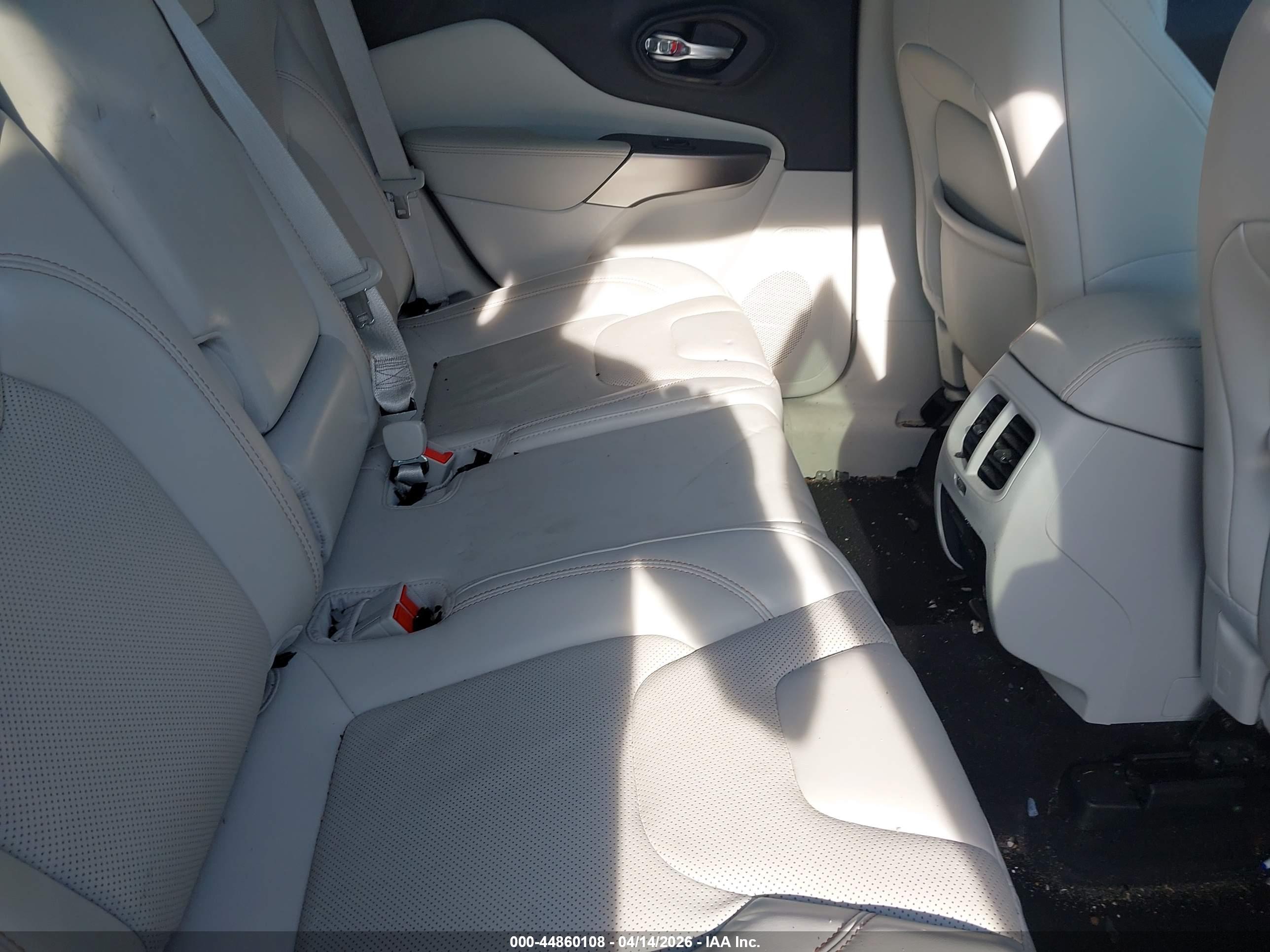 JEEP CHEROKEE image 8