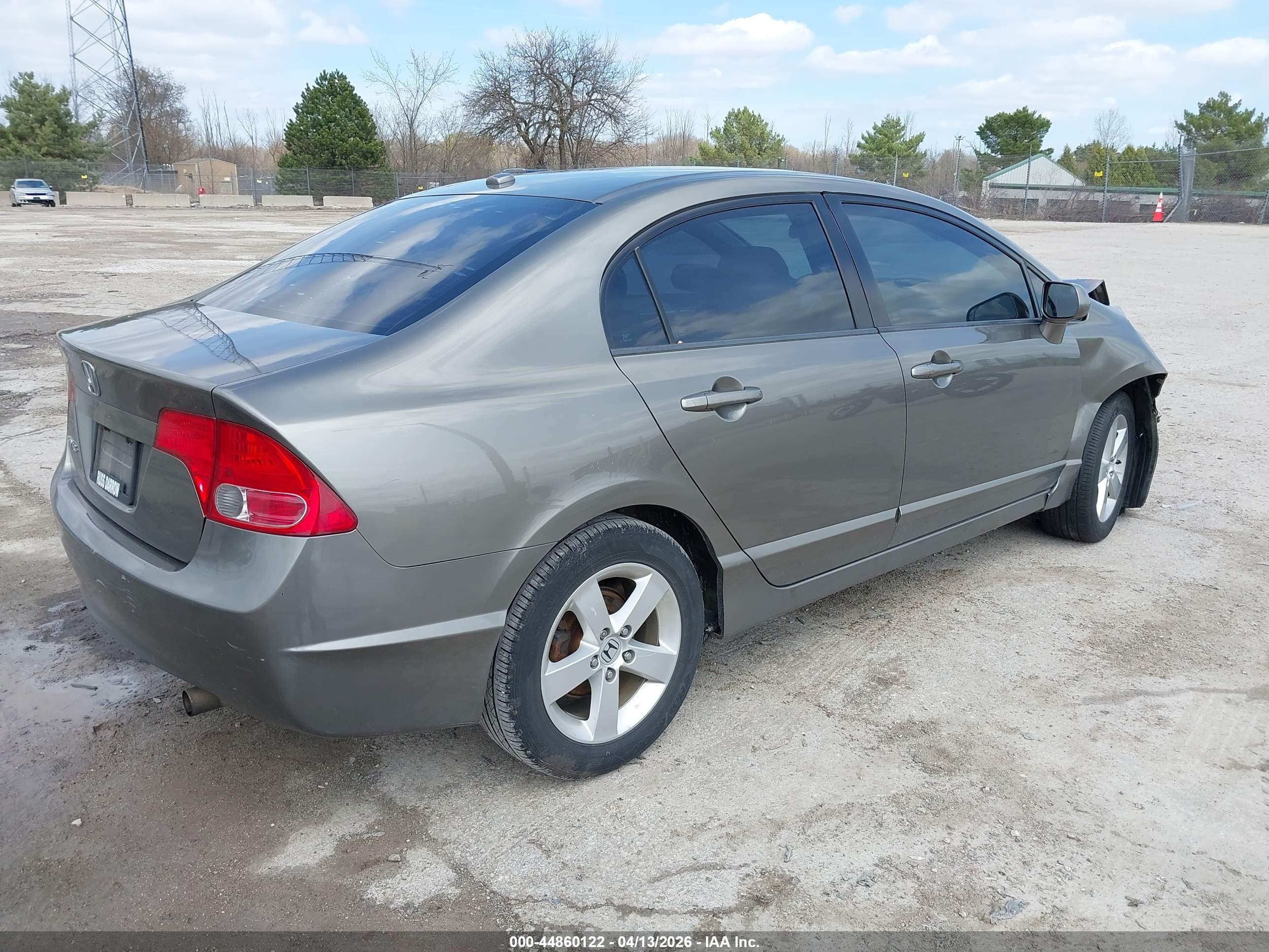 HONDA CIVIC image 4