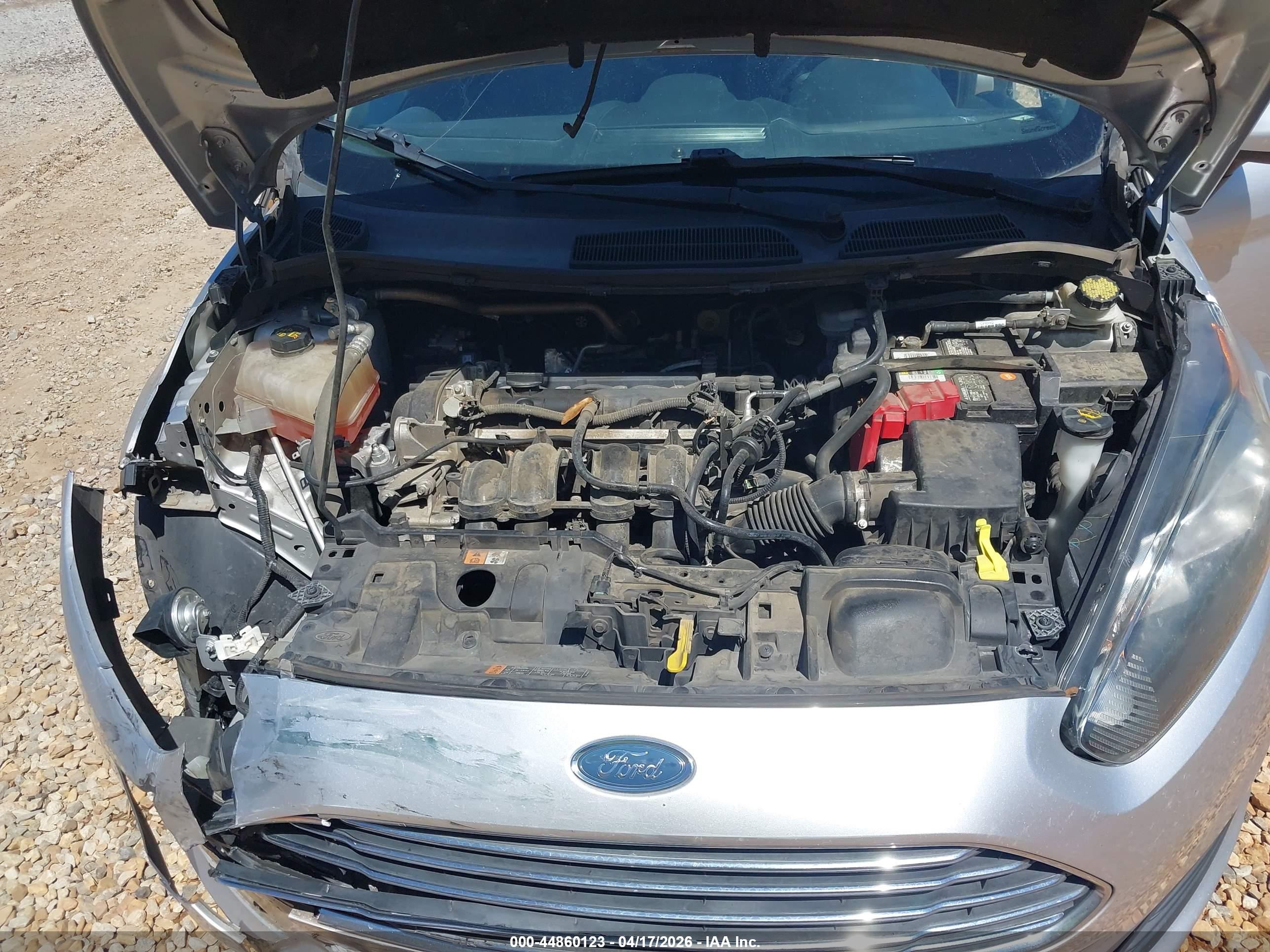 FORD FIESTA image 10