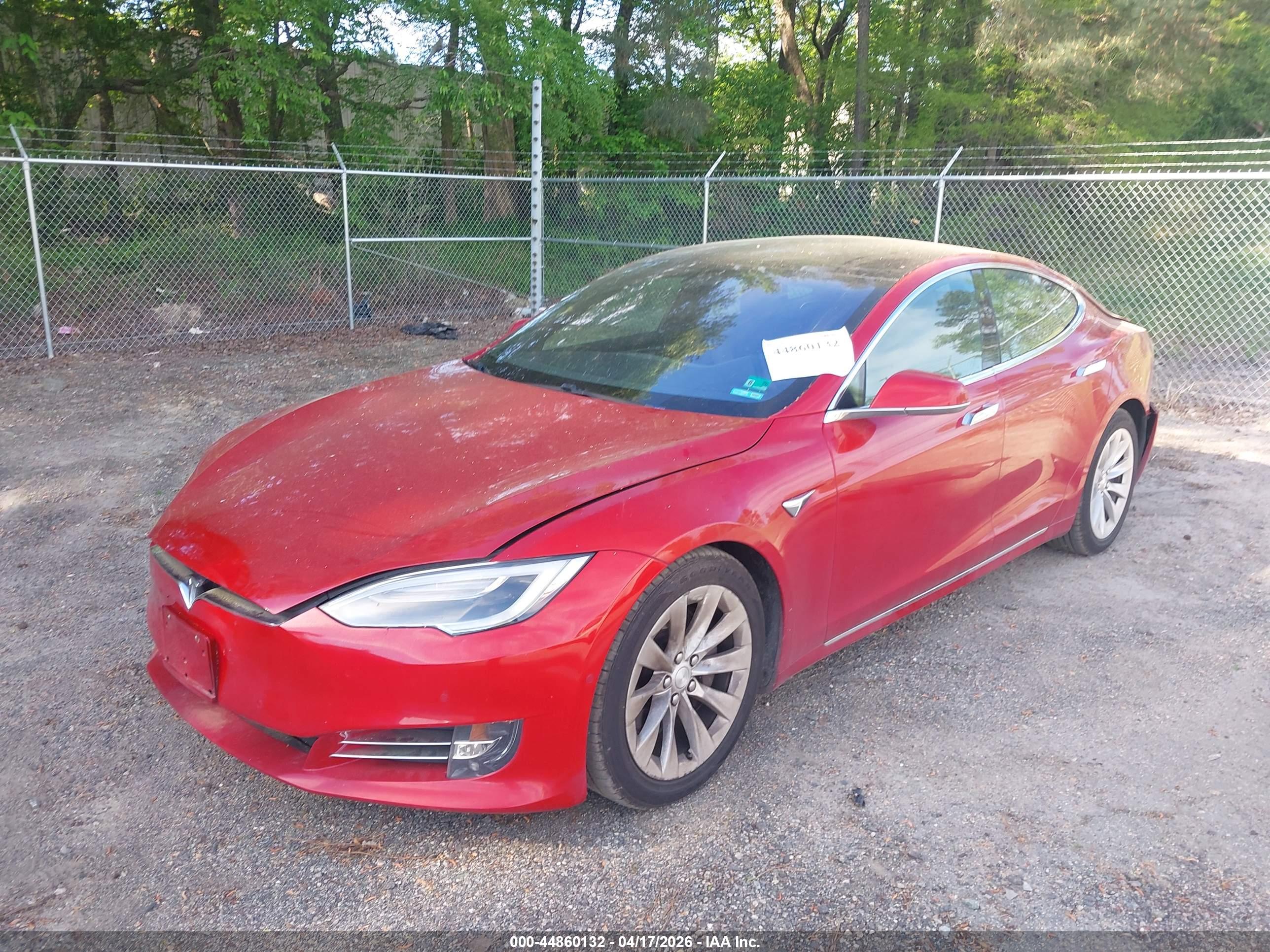 TESLA MODEL image 2