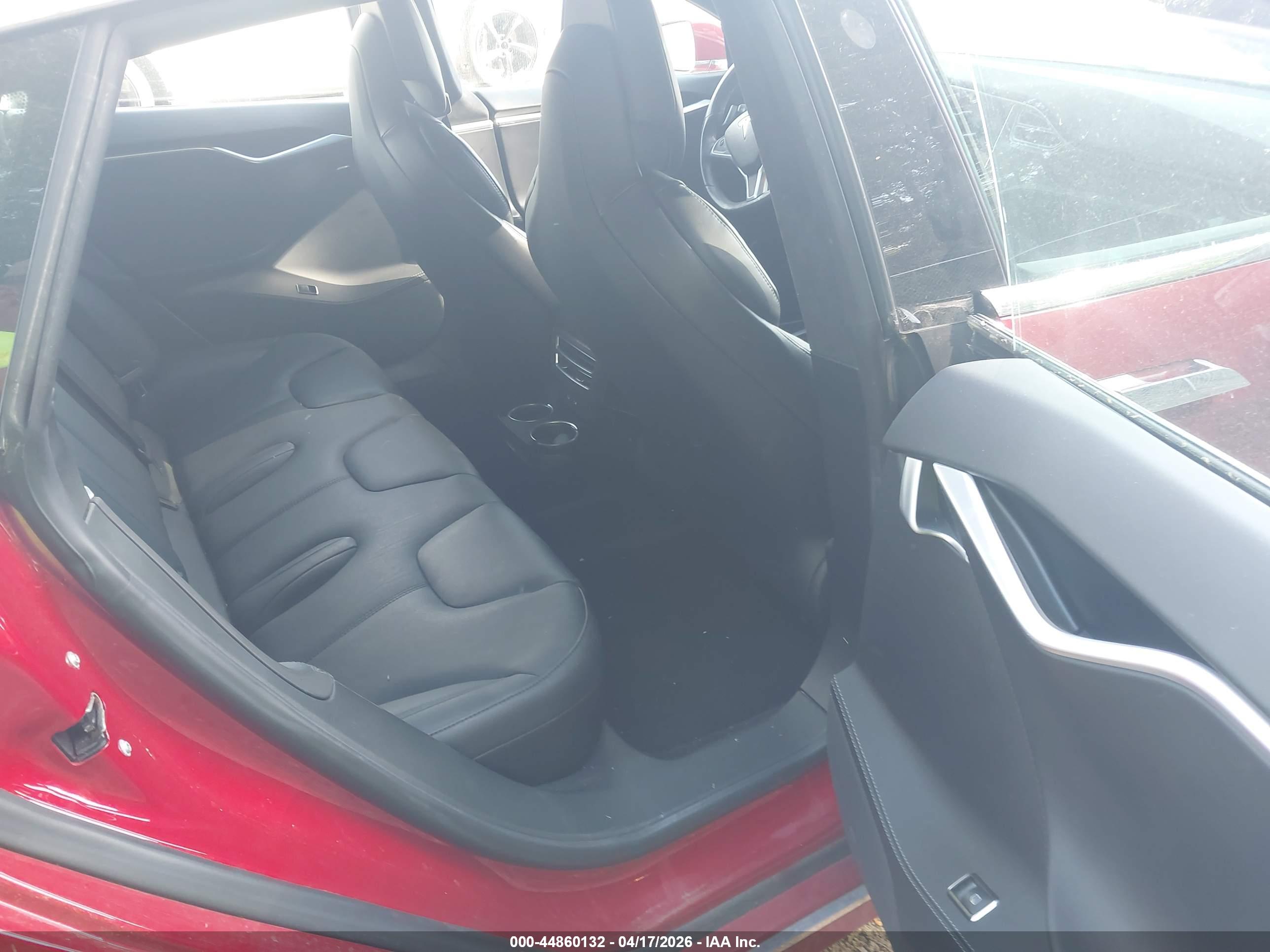 TESLA MODEL image 8